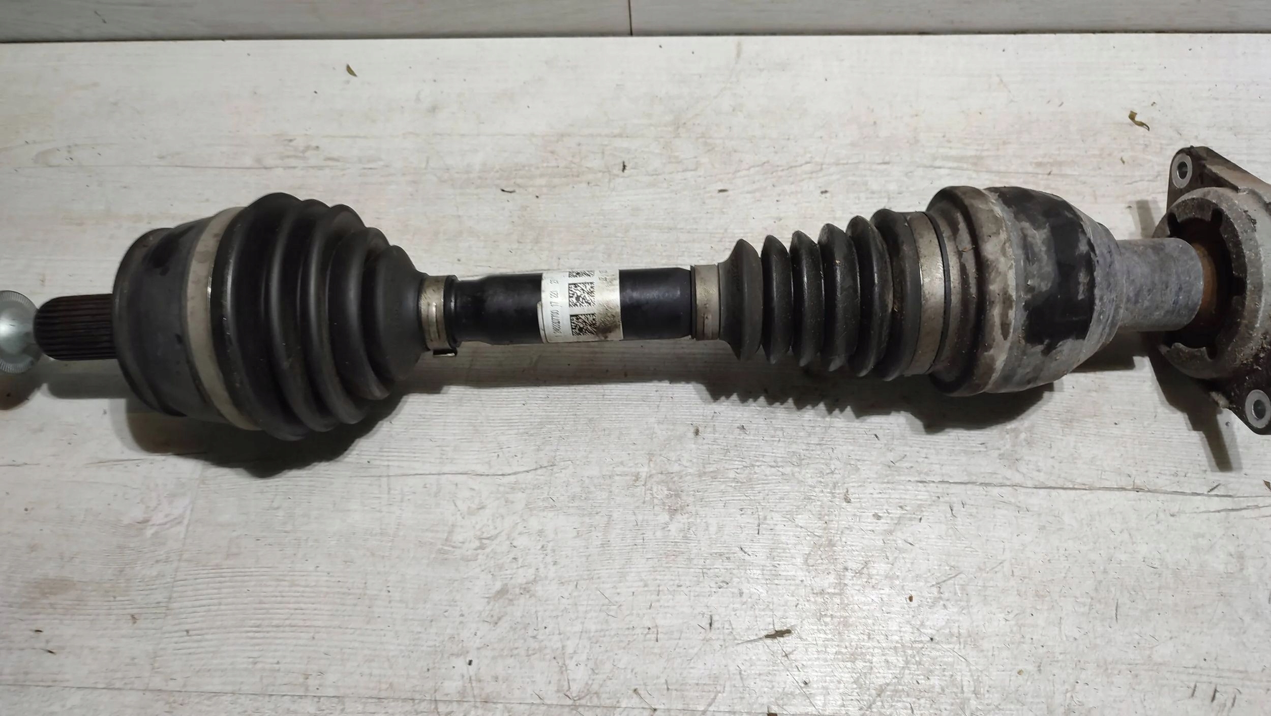 Mercedes-Benz A W176 2017 front side right semi-axis