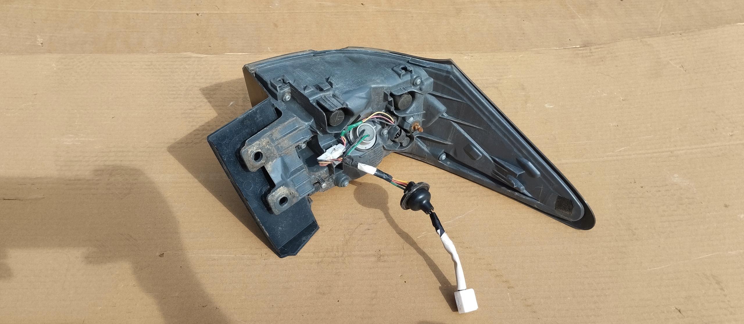 фонарь правый задний lexus CT200H