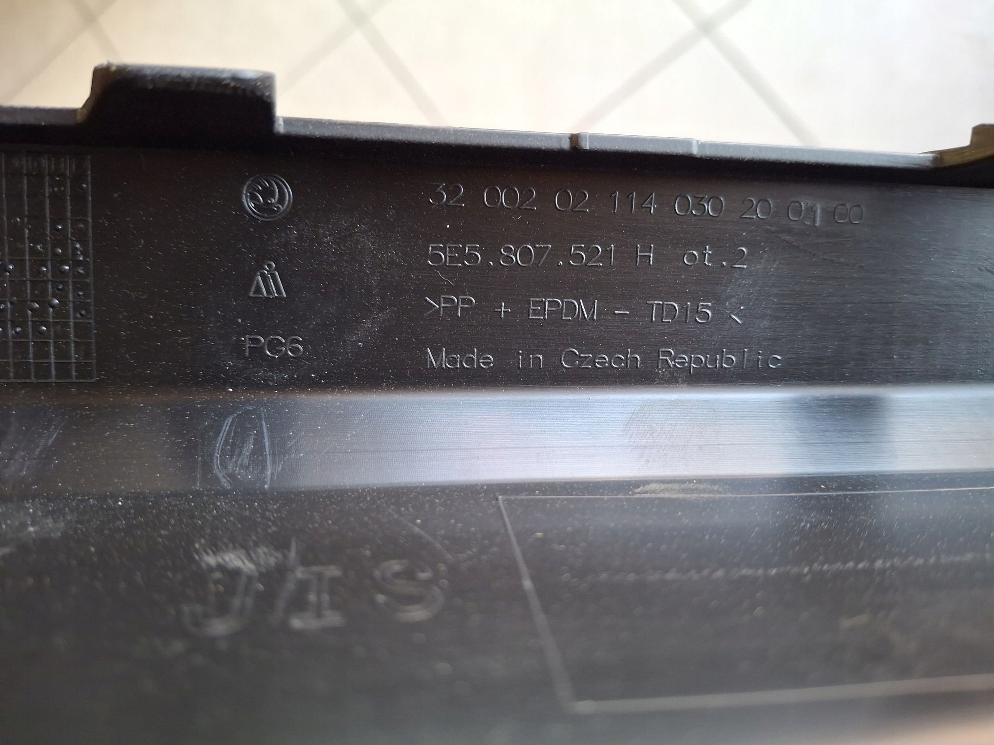 SPOILER Pare choc Arrière SKODA OCTAVIA III Berline 2013R->