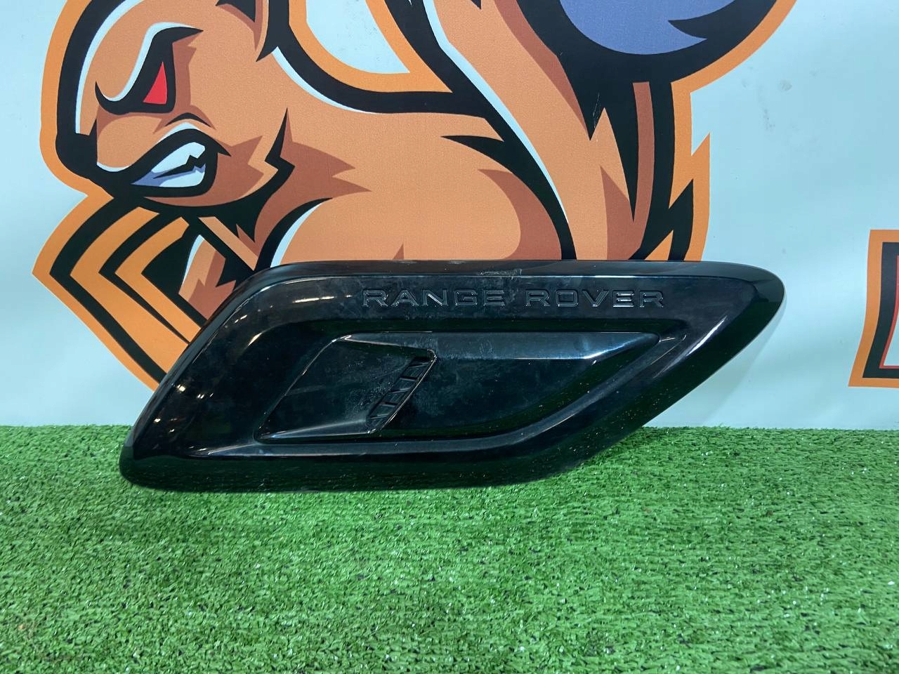 ДЕФЛЕКТОР КАПОТУ ПРАВИЙ RANGE ROVER SPORT L494 Fk6m-16c628-BA