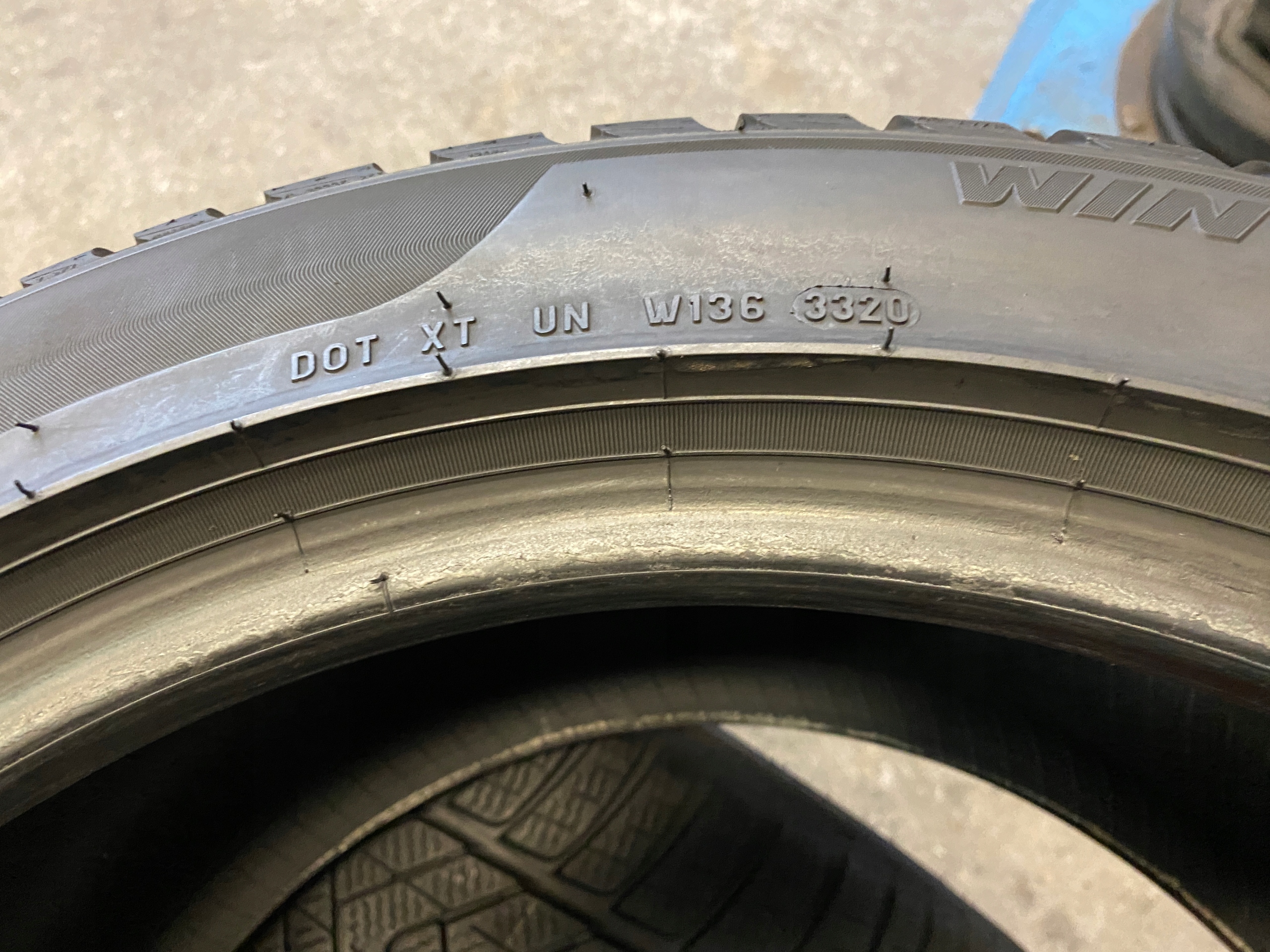 2 tyres winter 275/40R18 Pirelli Sottozero 3 6mm