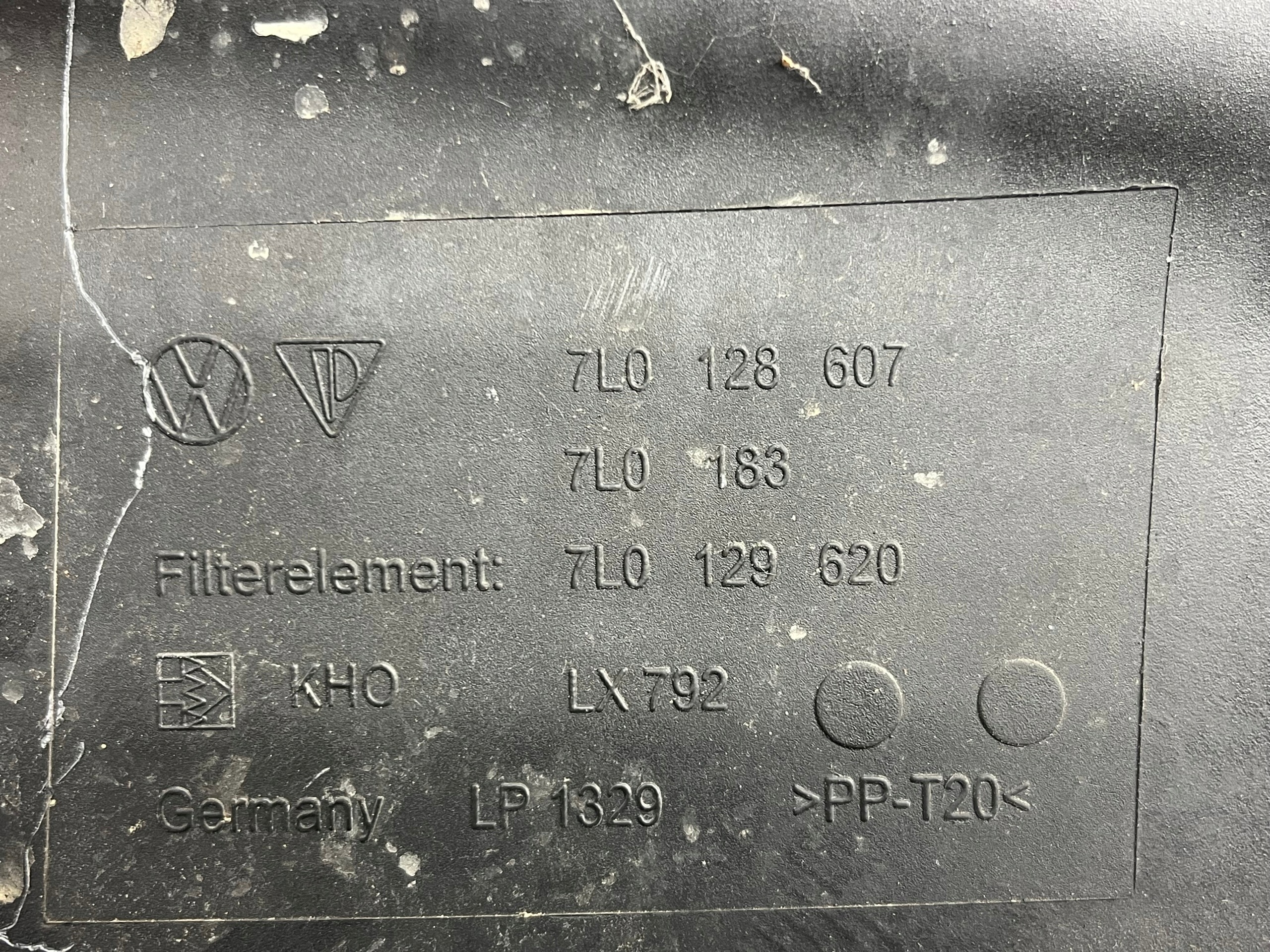 luftfiltergehäuse VOLKSWAGEN TOUAREG 7L0128607