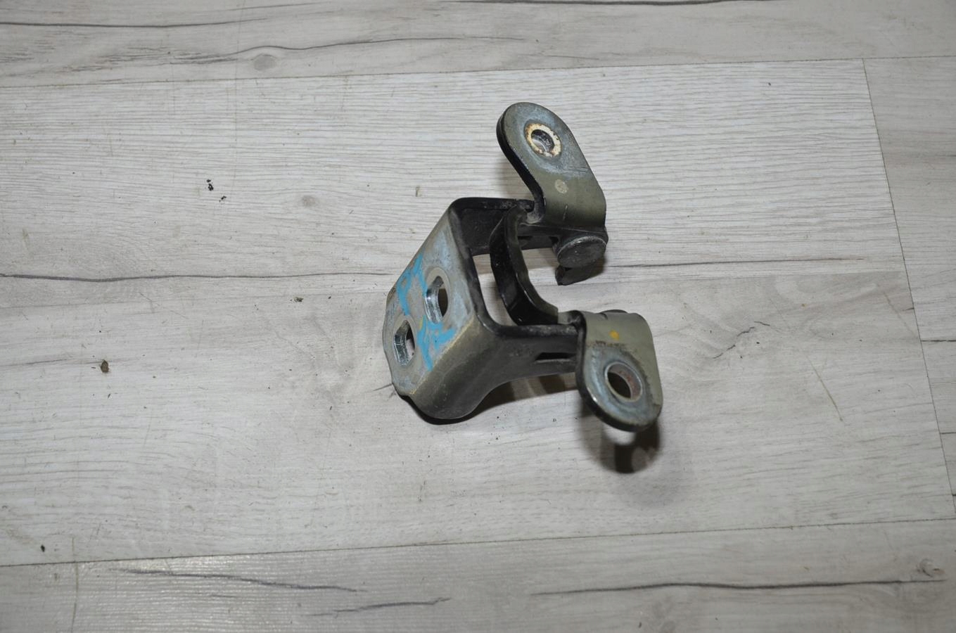 hinge door right rear part FIAT FREEMONT 12r