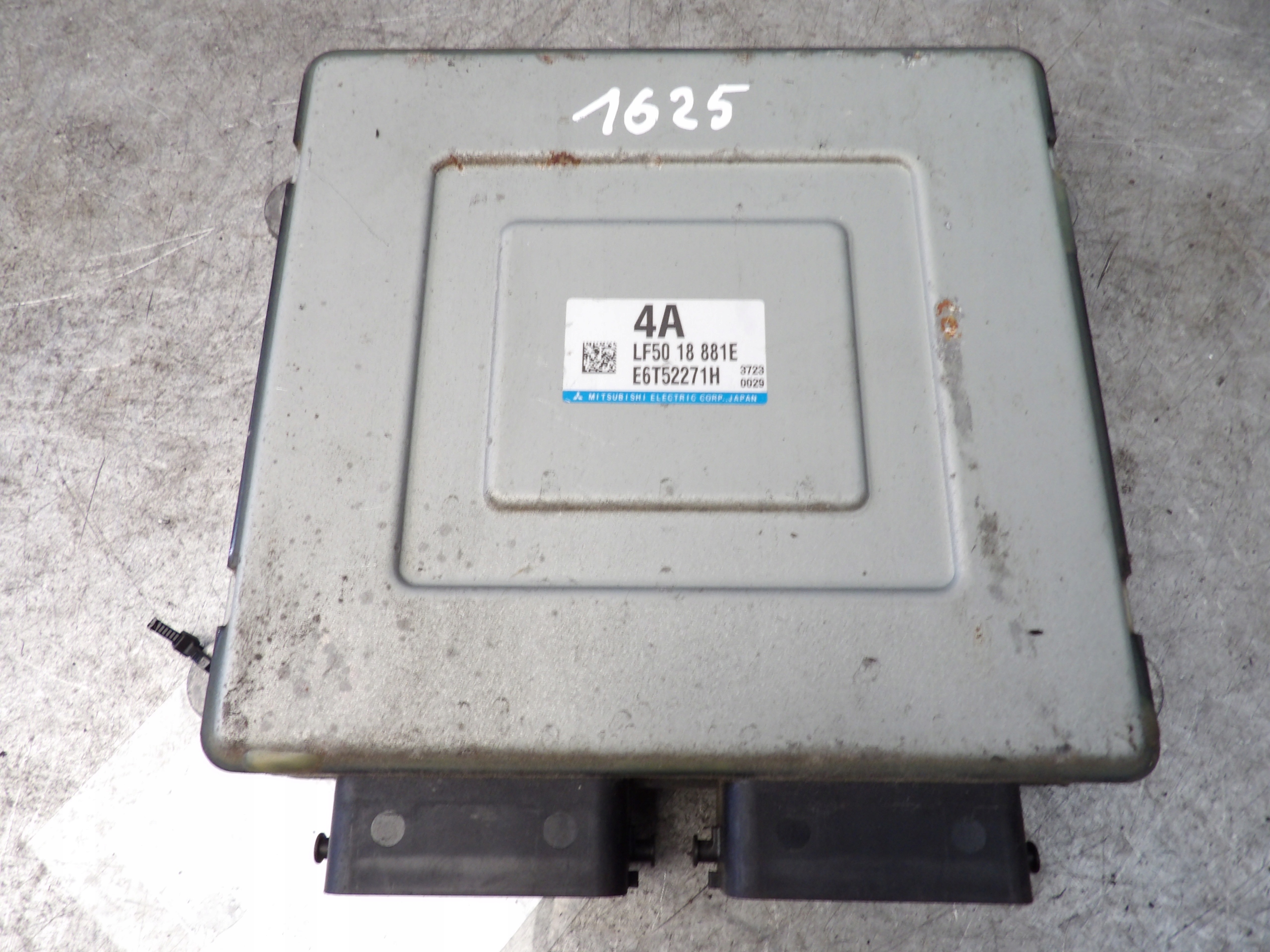 Mazda 3 computer E6T52271H 4A LF50 18 881E