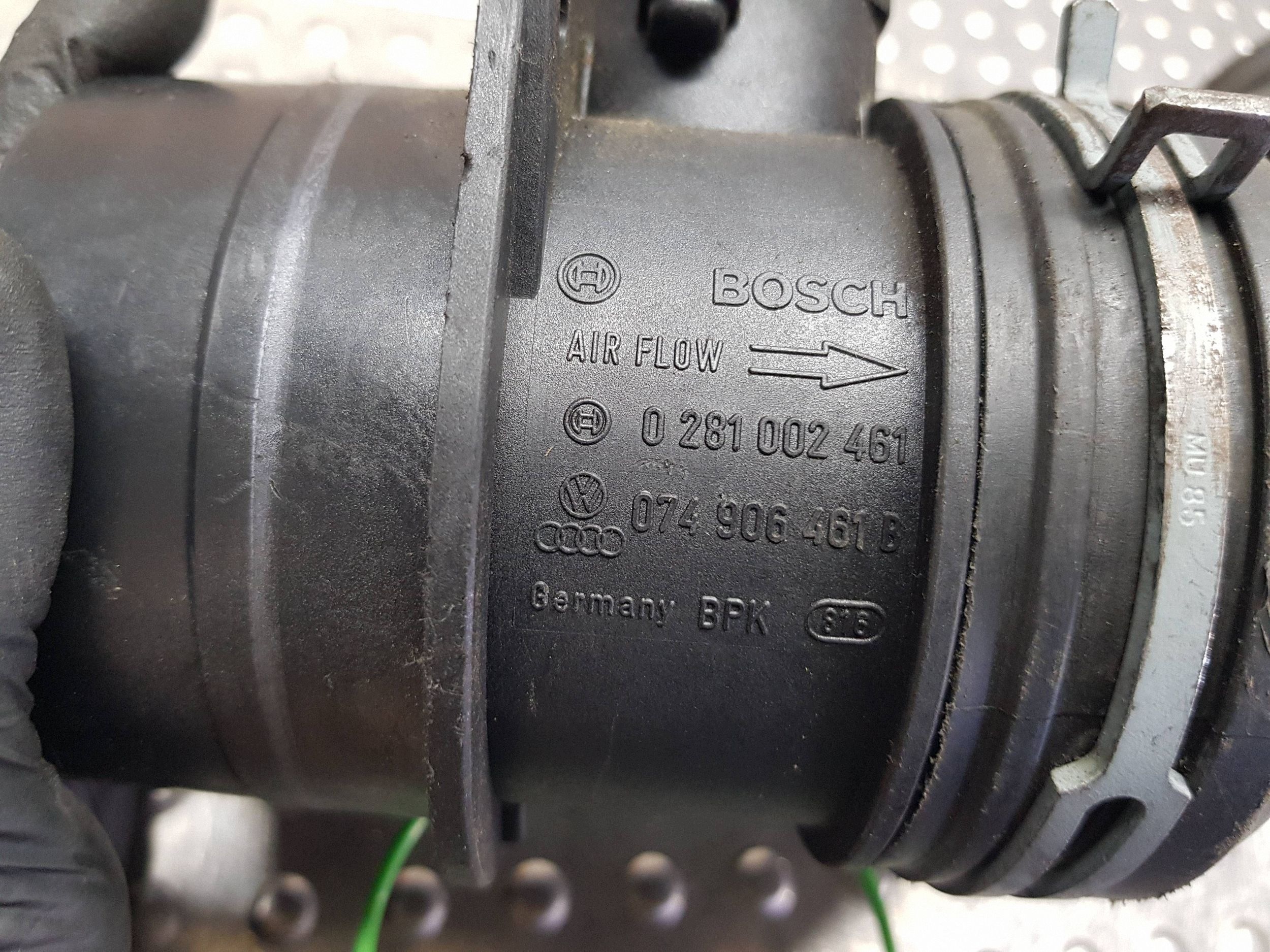 pipe flow meter 074906461B VW GOLF V OCTAVIA II PASSAT B6 2.0 TDI 1K012