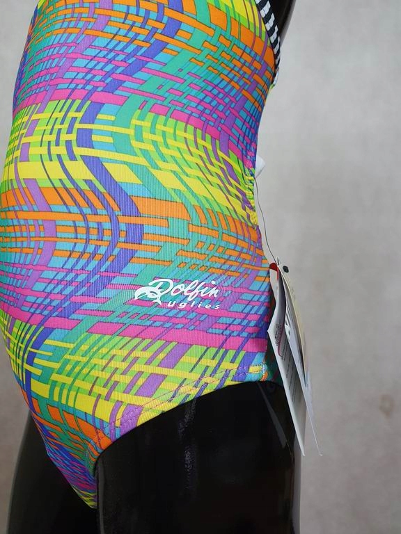 Ś6065 DZIECIĘCY STRÓJ KĄPIELOWY DOLFIN 120-128 CM Kod producenta 975975