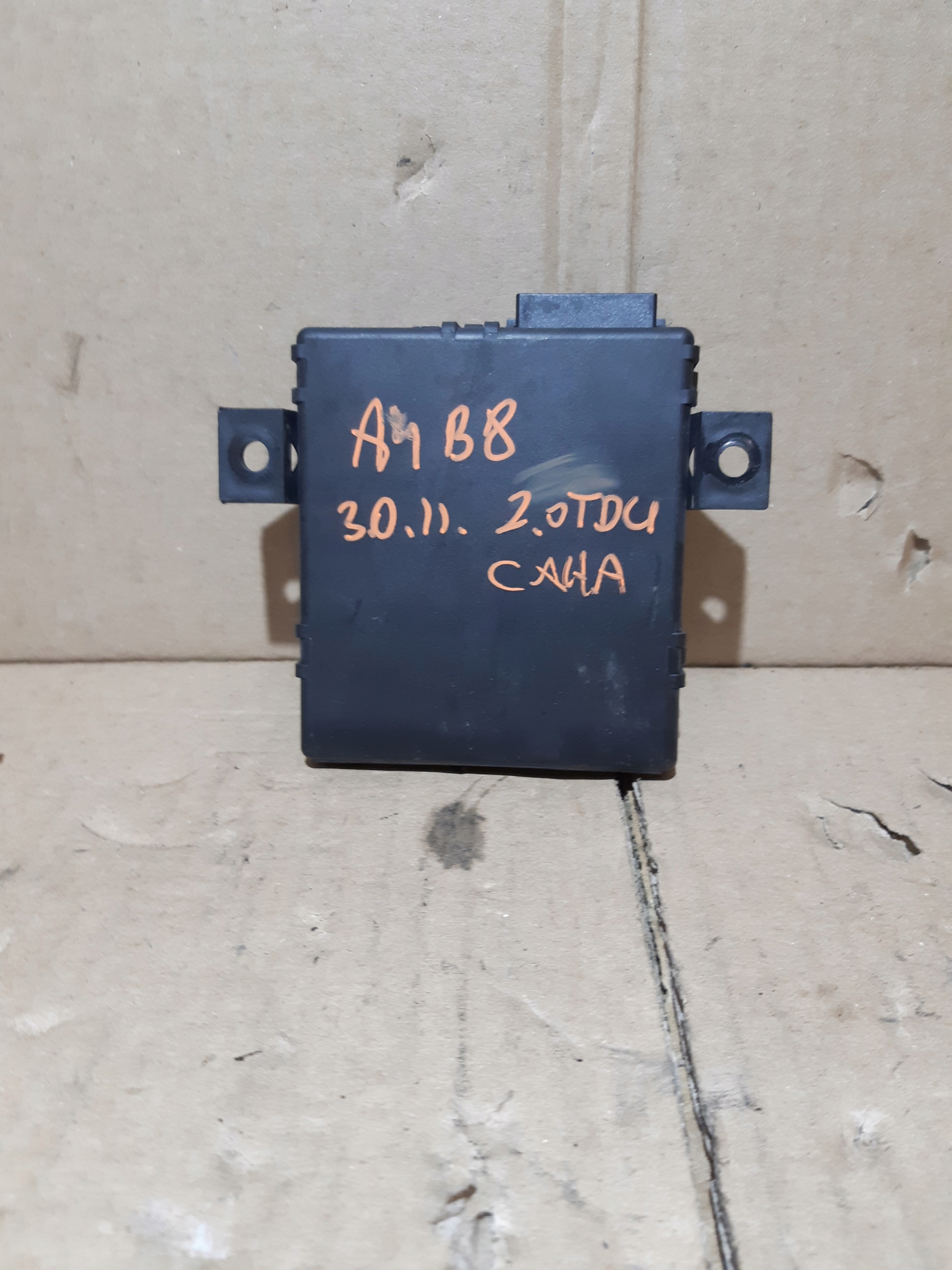 AUDI A4 B8 A5 8T modulo Centralina GATEWAY 8T0907468AD