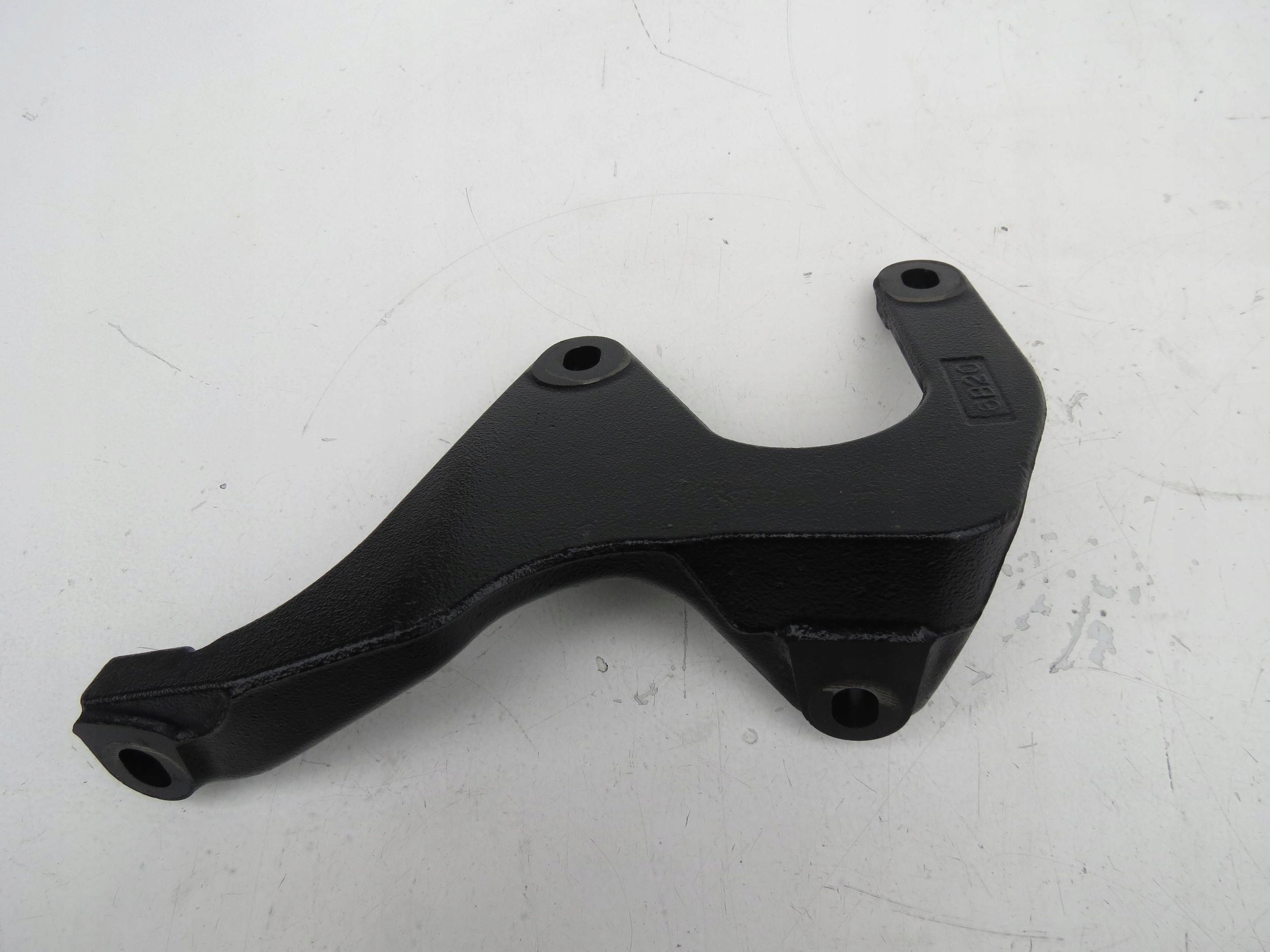 rear engine mount VOLVO XC70 II AWD 2.4D 185KM 2000-2007r 30735708