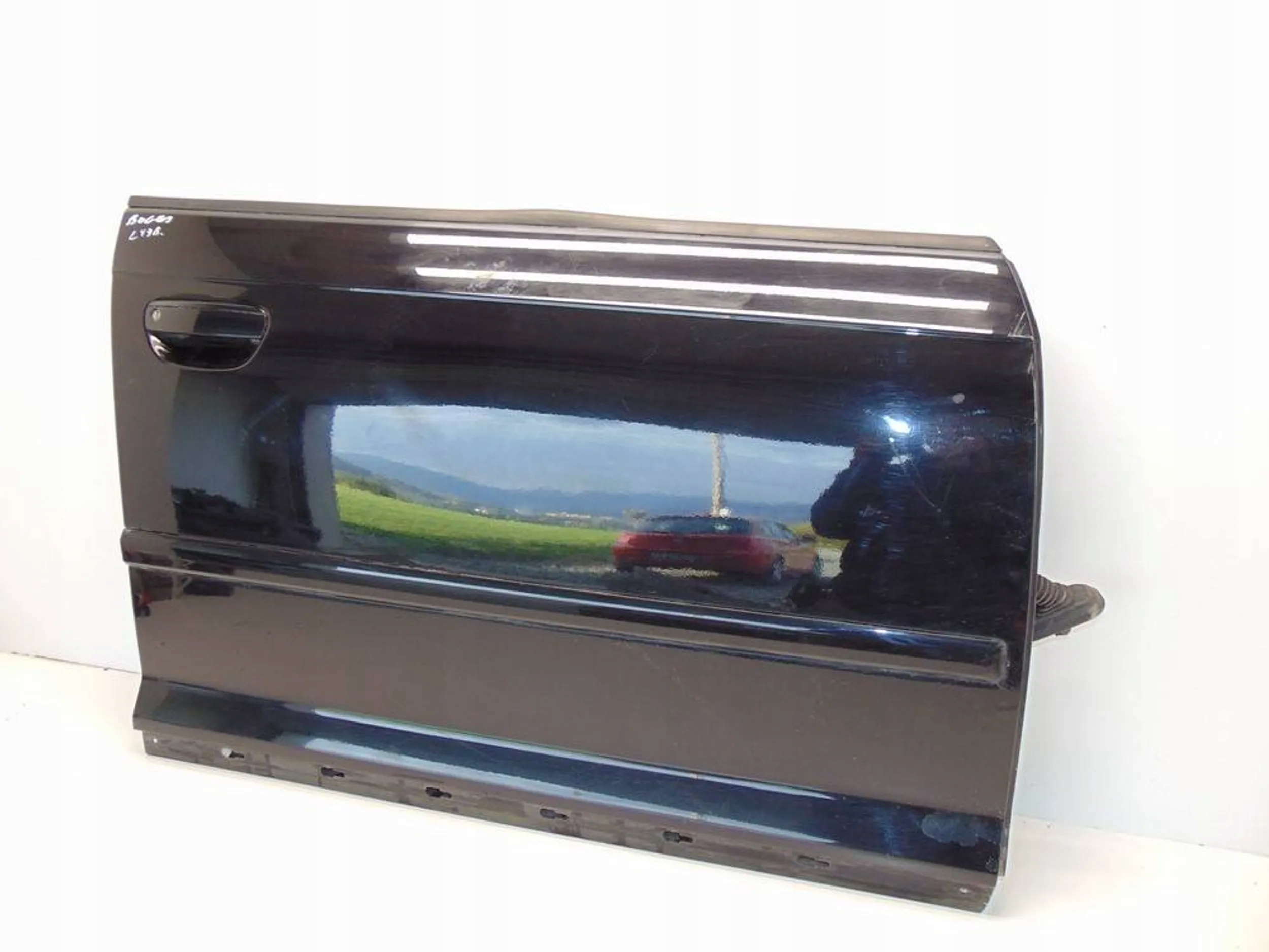 ДВЕРІ ПРАВИЙ ПЕРЕД Ly9b AUDI A3p 05-12rd SPORTBACK