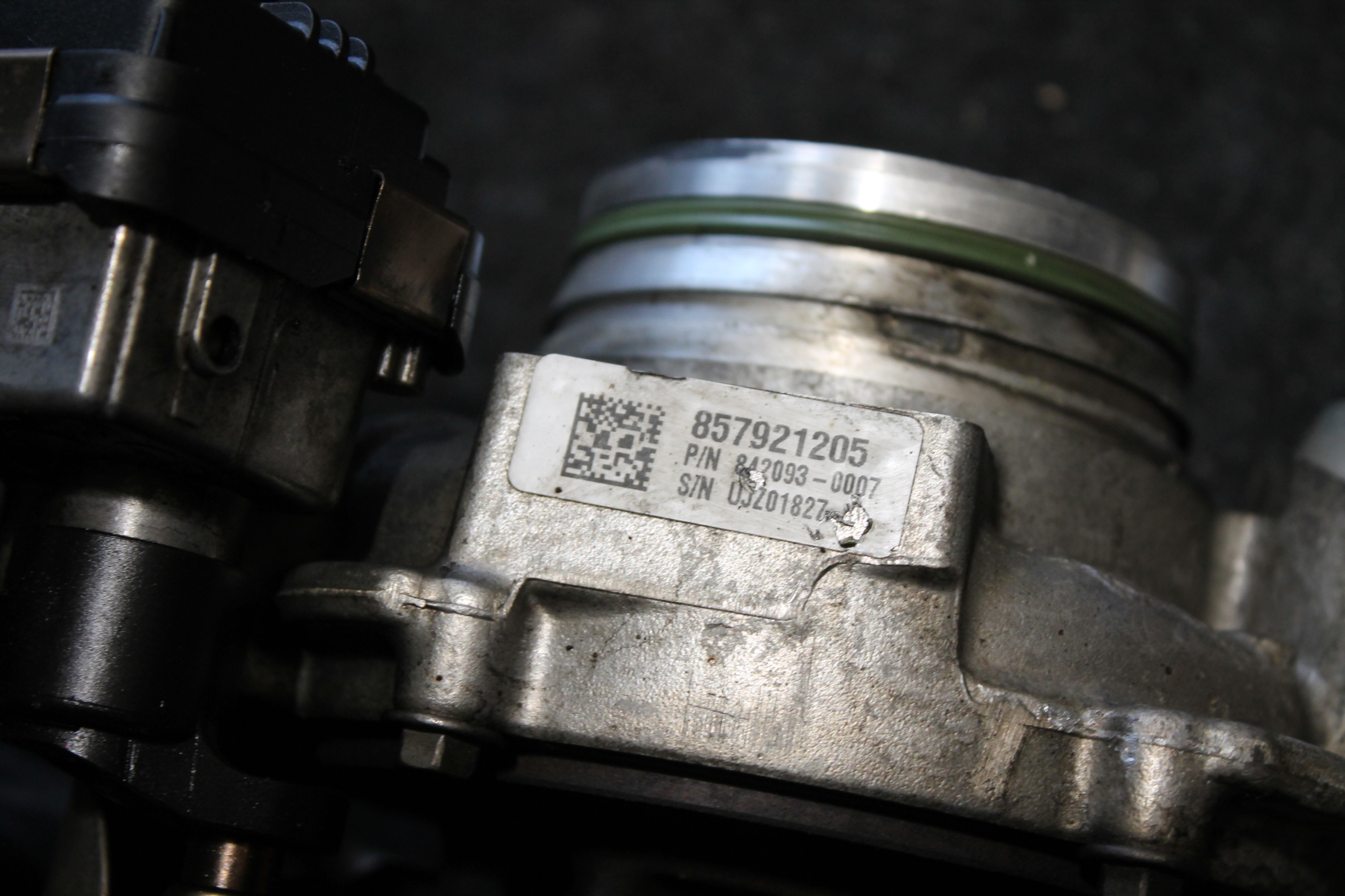 2390. turbo BMW 857921205