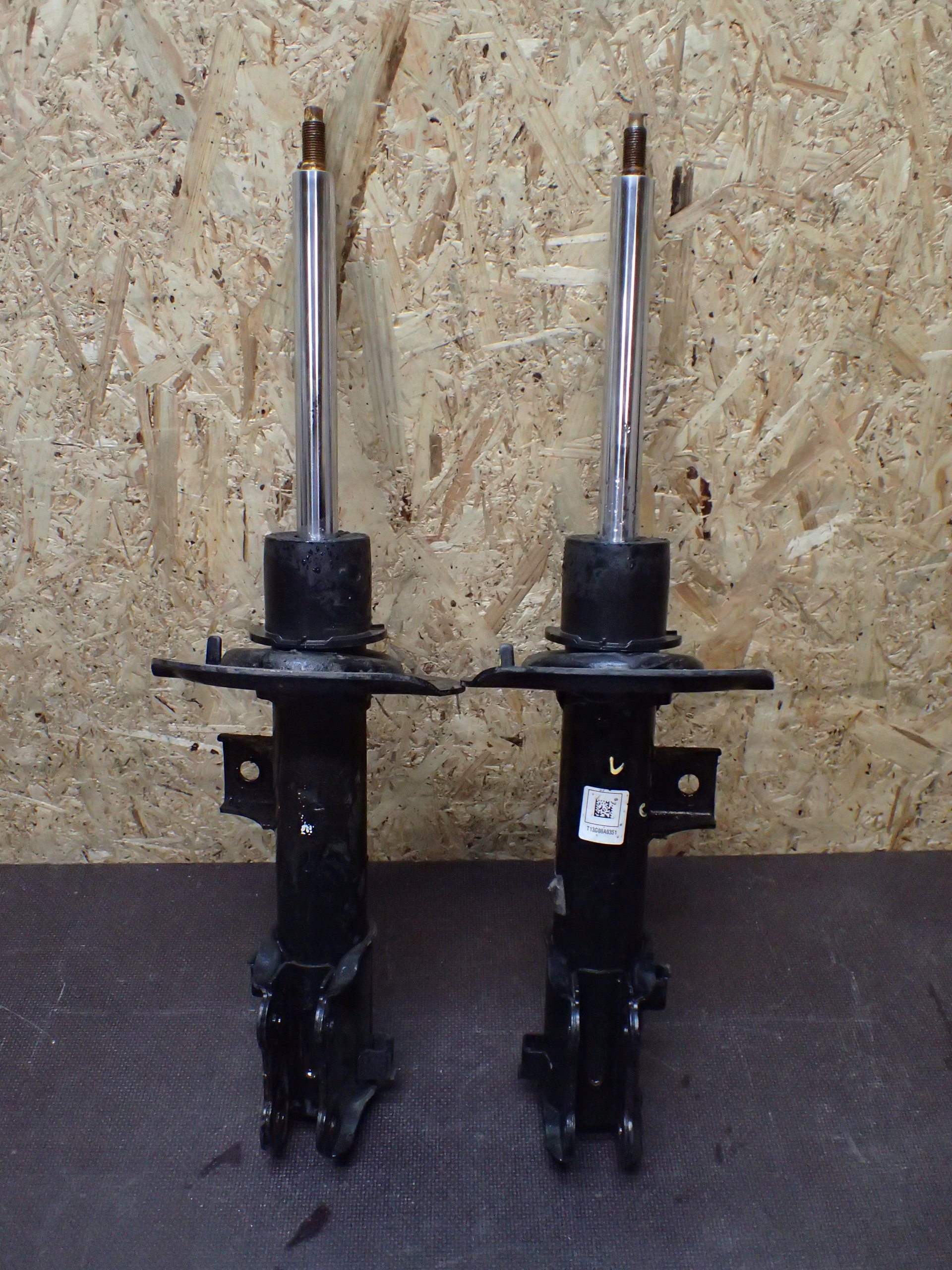SHOCK ABSORBER RIGHT FRONT KIA CEED HYUNDAI I30 13
