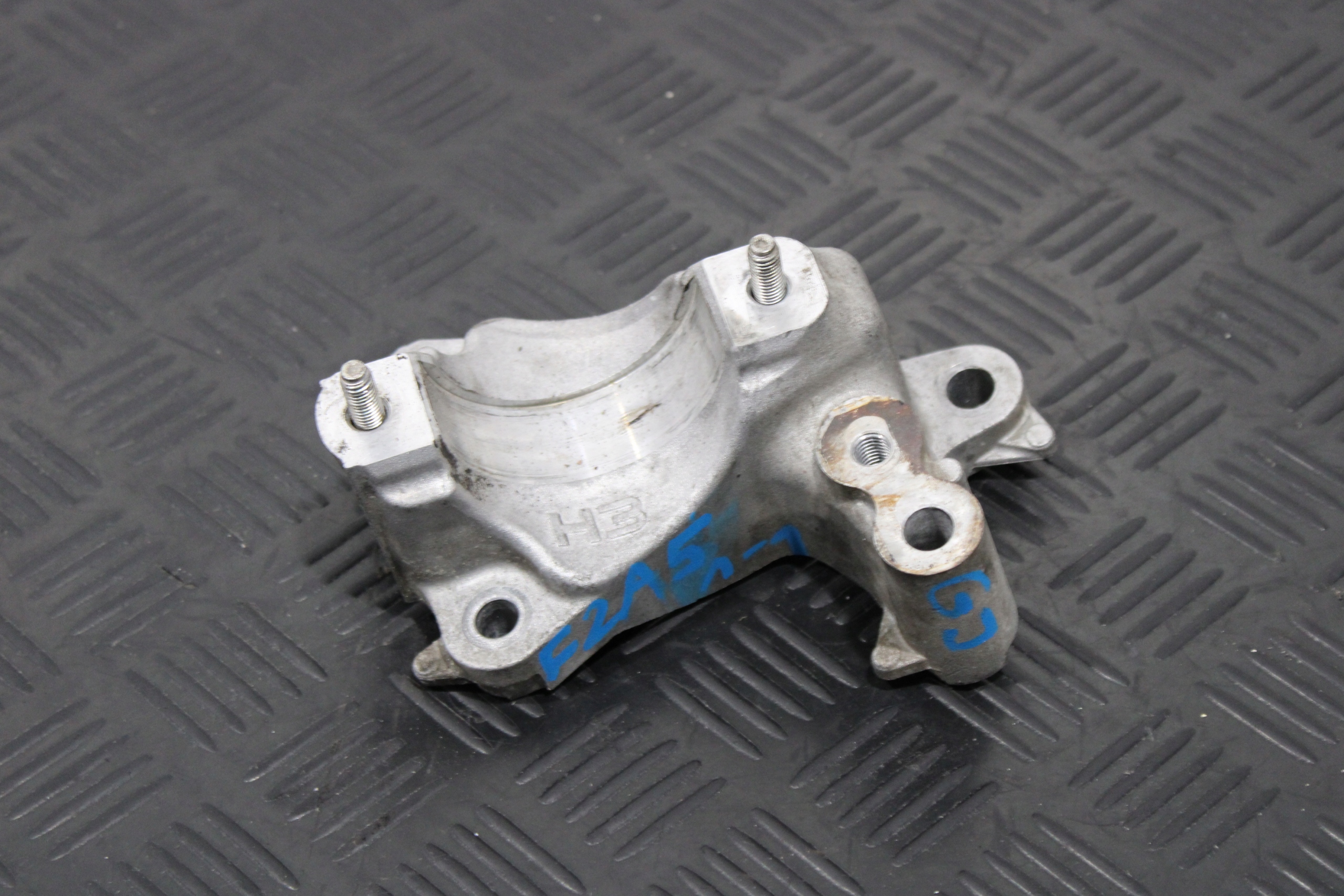 Support Support Demi axe MAZDA 6 GJ