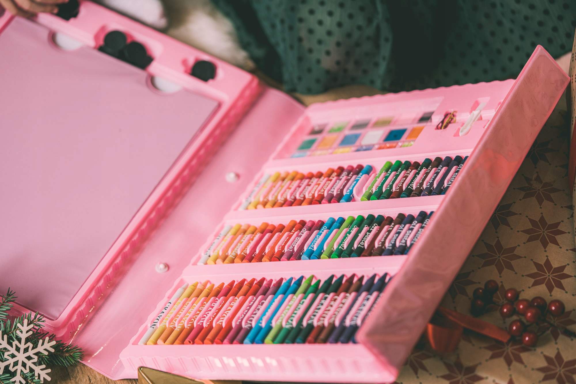 ZESTAW DO MALOWANIA DLA DZIECI DZIEWCZYNEK ARTYSTYCZNY PLASTYCZNY WALIZKA Płeć chłopcy dziewczynki