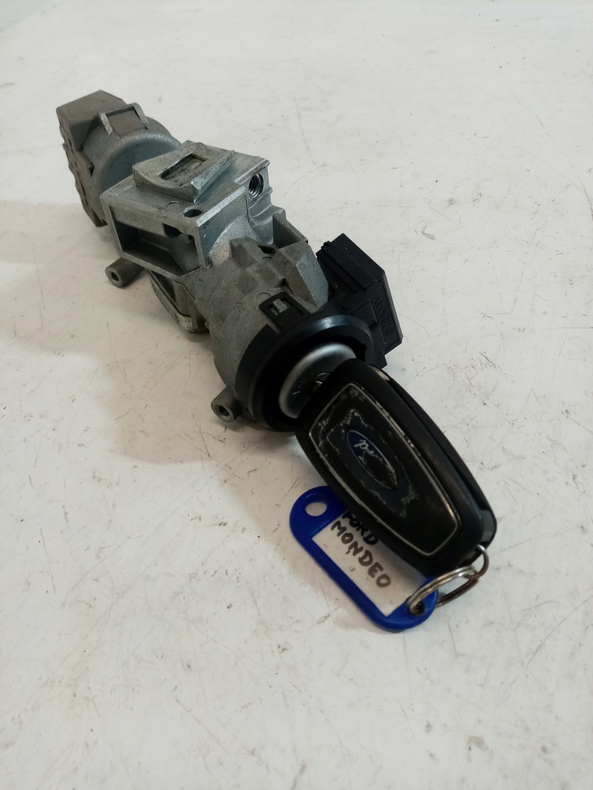 ignition Z KLUCZYKIEM FORD MONDEO MK 4 3M51-3F880-AE
