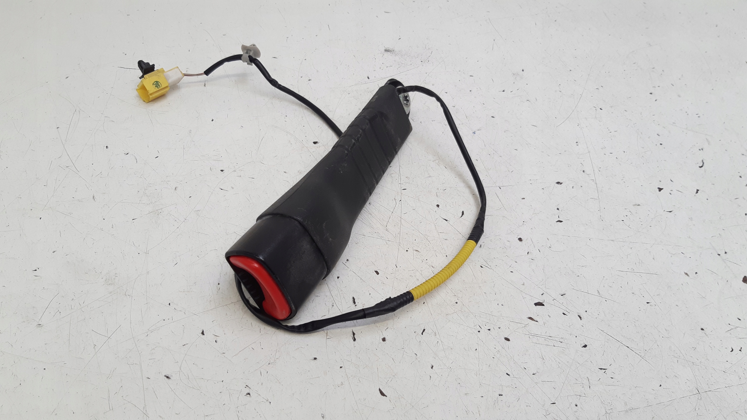 Zapinka supports left front Chevrolet Captiva