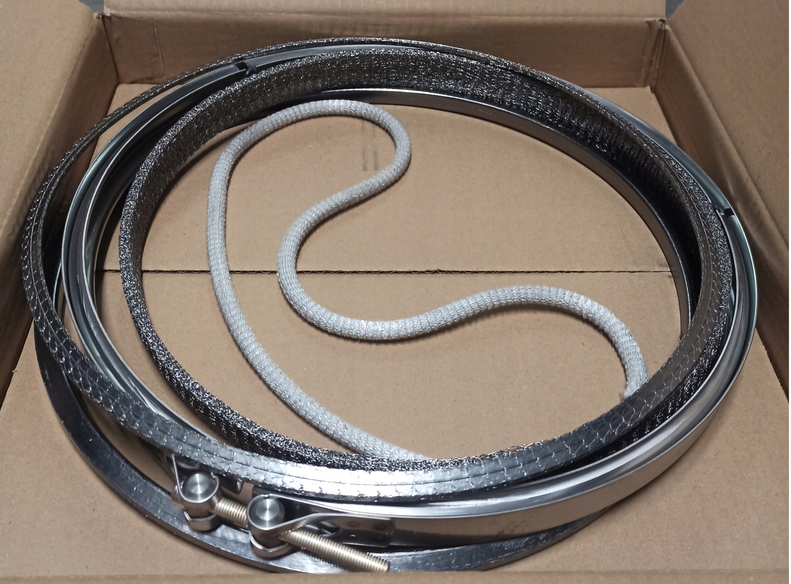 Zestaw montażowy filtra DPF pasuje do: DAF XF Producent części Dinex