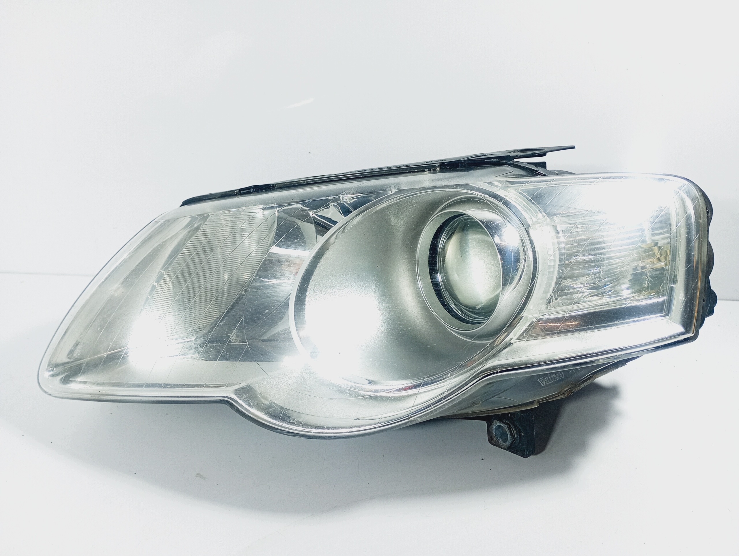 light left front reflektor left front OE 3C0941005S VW Passat B6 05-10