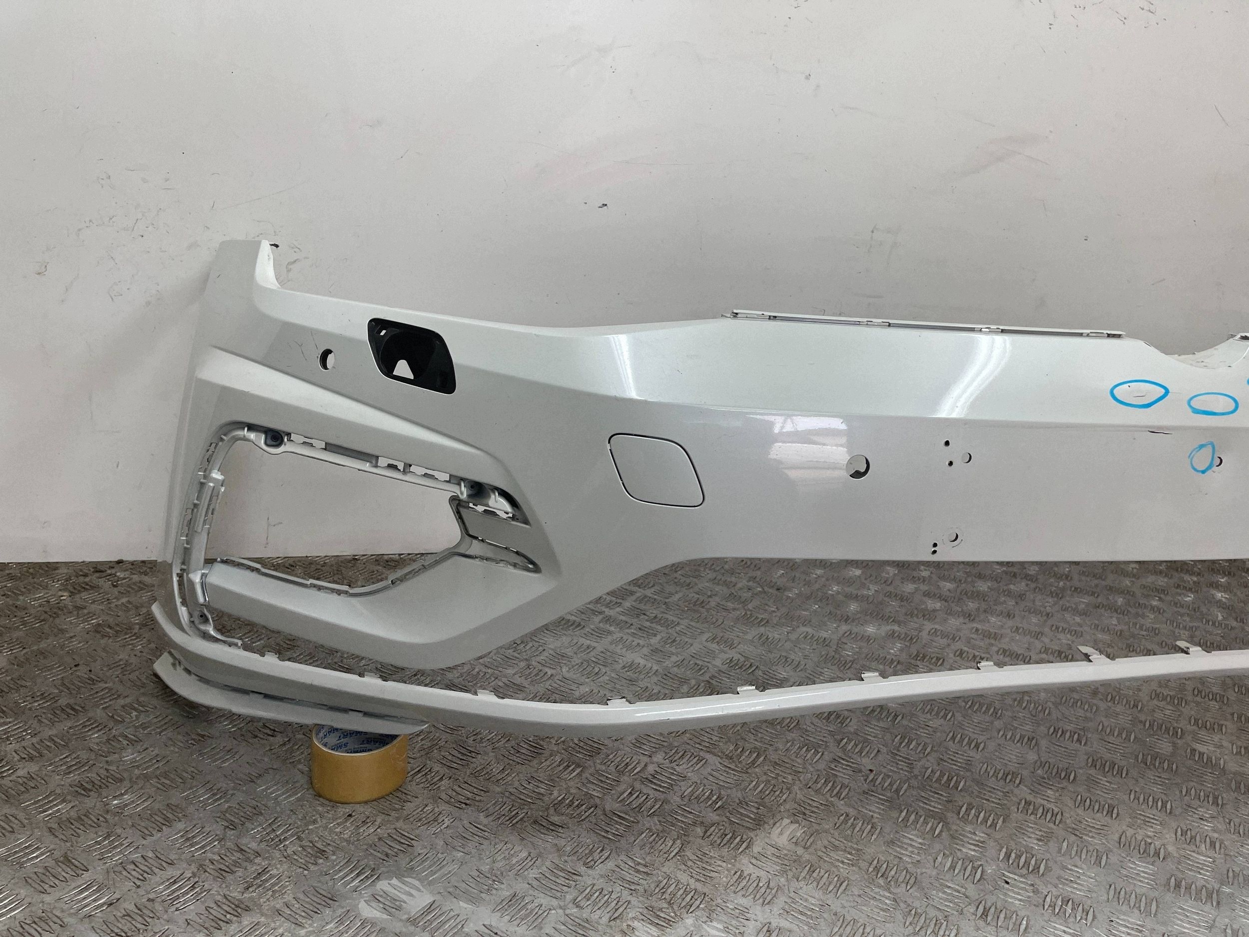 front bumper front VOLKSWAGEN GOLF VII 7 LIFT 17- R-LINE PDC washers
