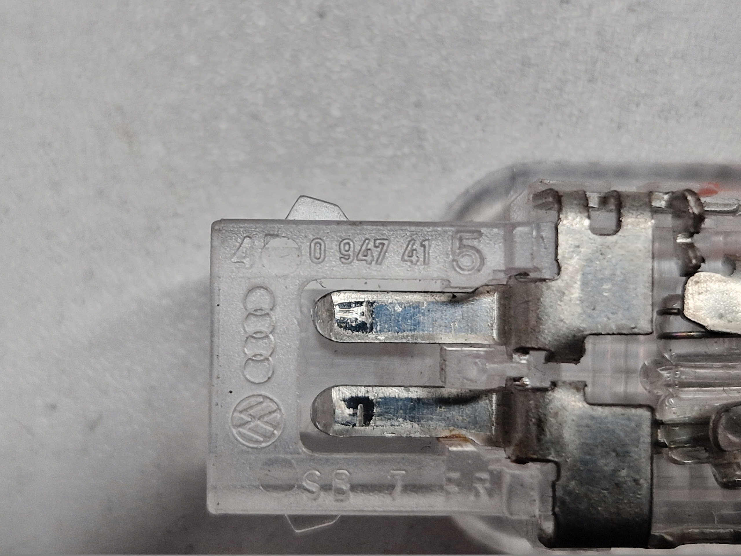 AUDI A6 C6 A6C6 light OSWIETLENIE passenger compartments 4F0947415
