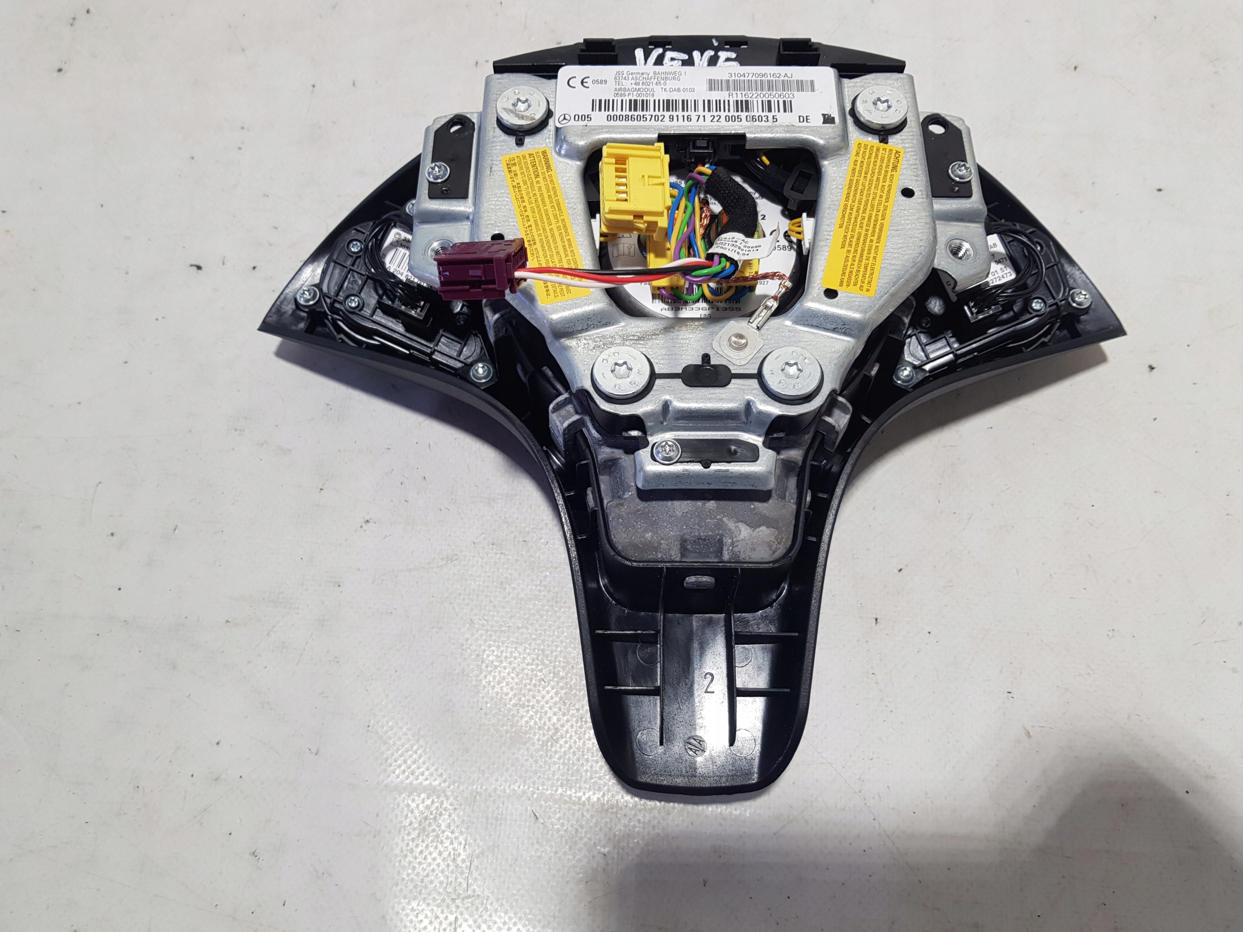 MERCEDES W204 airbag driver´s A0008605702
