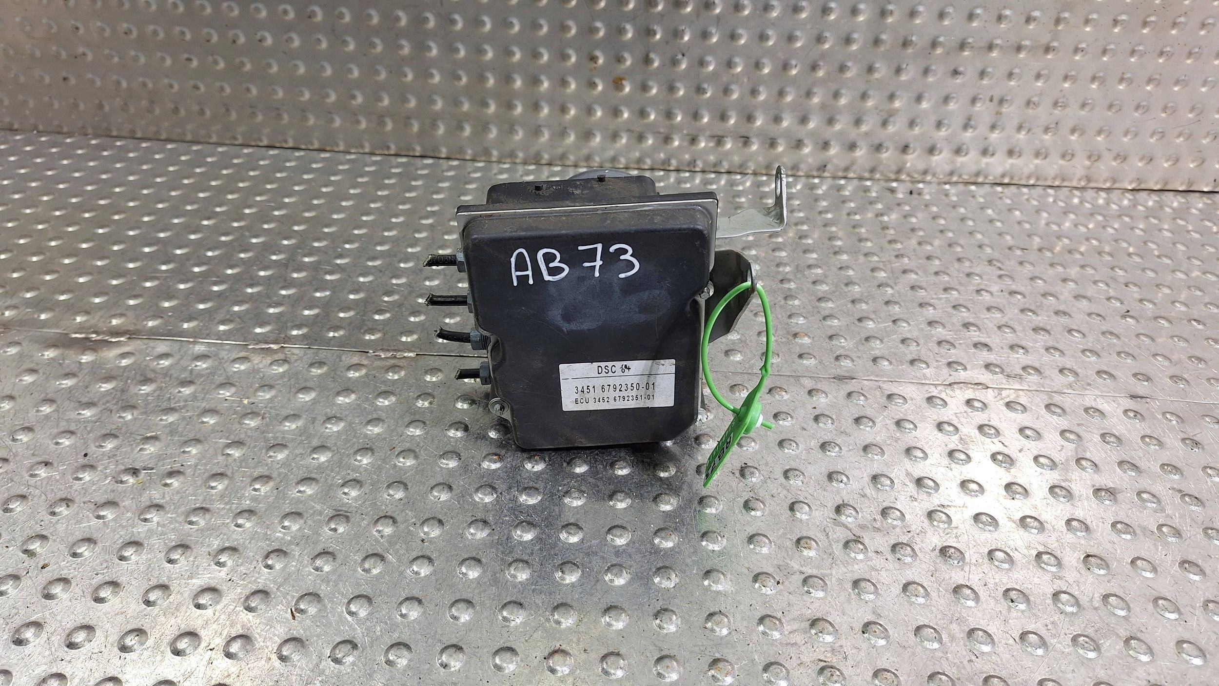 pump control unit ABS 6792350 6792351 BMW X1 E84
