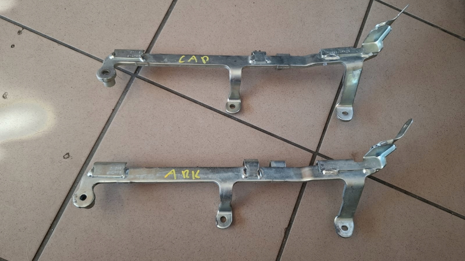 Support plaque Moulage WTRYSKOWEJ RENAULT ARKANA CAPTUR 1.6 E-TECH