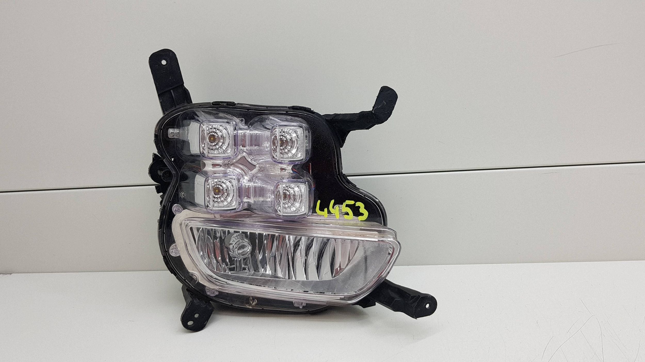 KIA CEED II GT fog light LED DRL right front 92202-A2960
