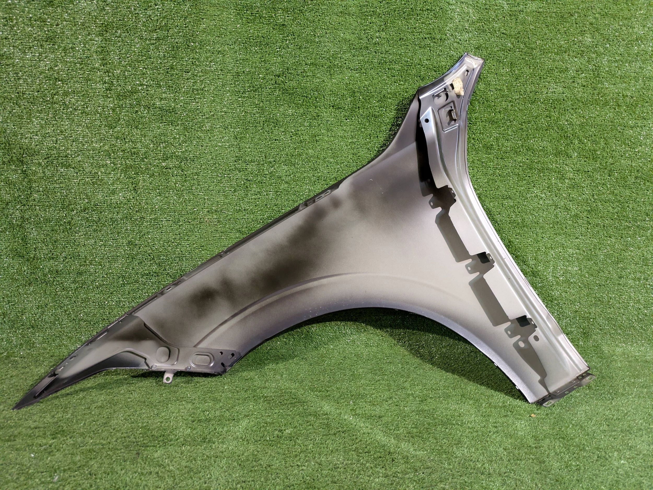 fender front right front VOLVO XC60 XC-60 II 17- NR.161