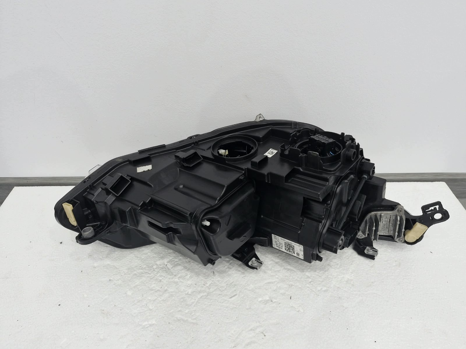light left VW Golf VIII 8 FULL LED IQ Light