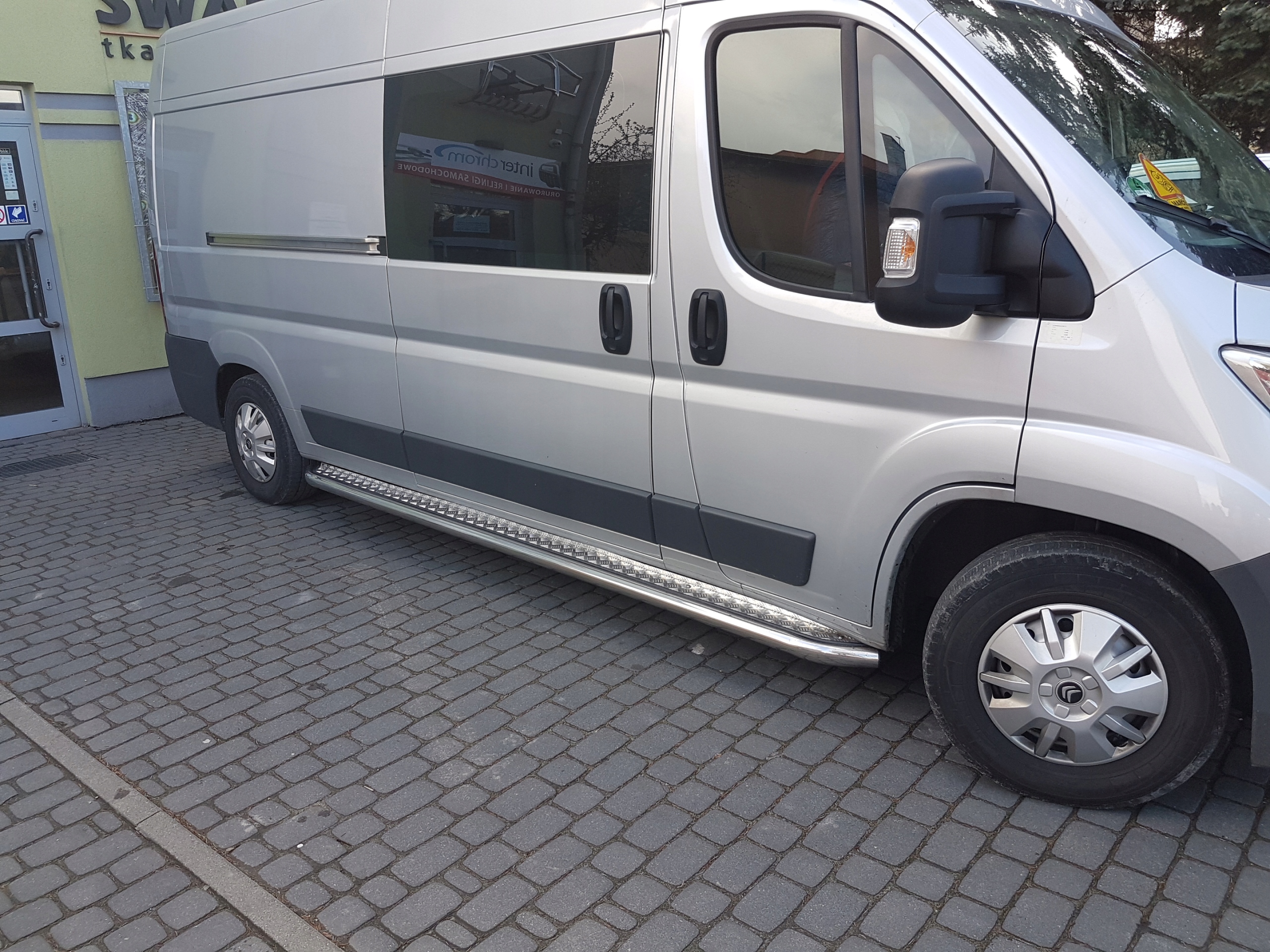 RENAULT TRAFIC 2014+ L2 LONG ORUROWANIE BOCZNE STOPNIE MOCNE PROGI Producent SH