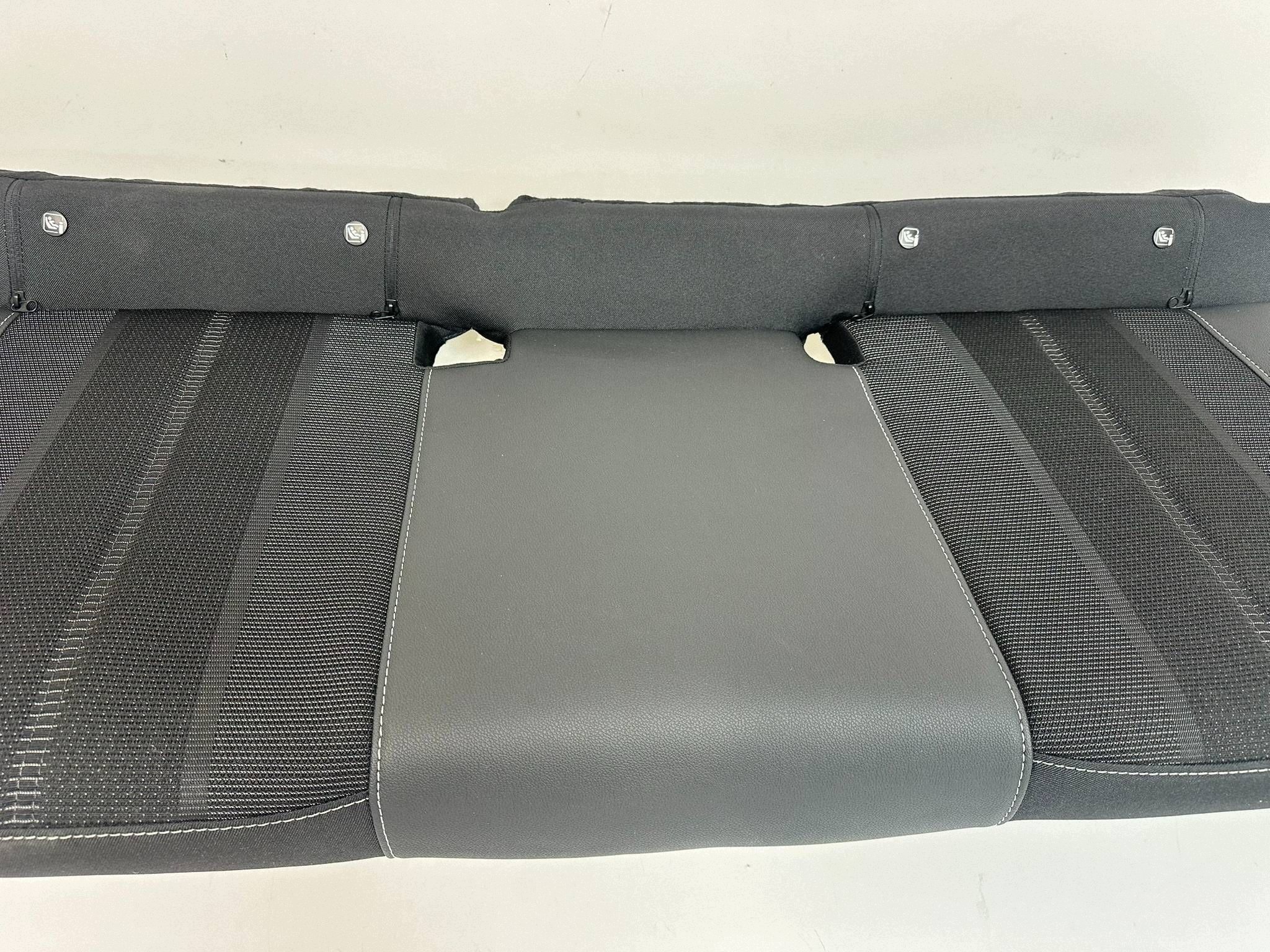 Opel Mokka B Sitz hinten heck Siedzisko