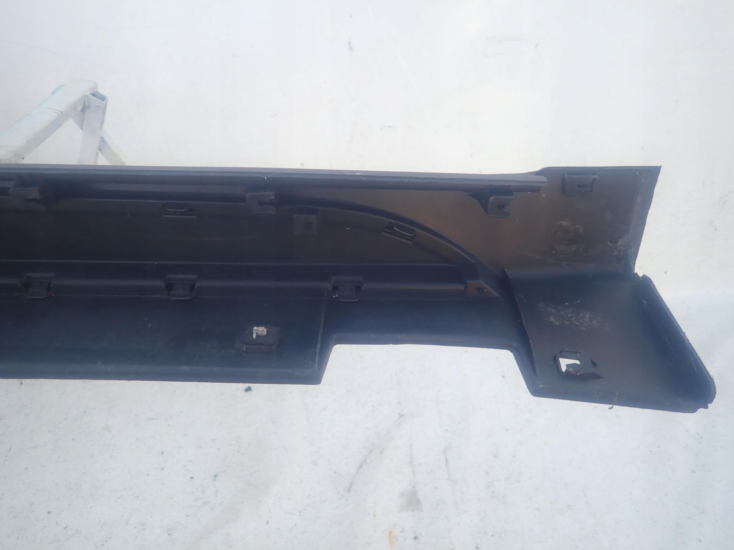 HYUNDAI TUCSON III 15- threshold left moulding threshold