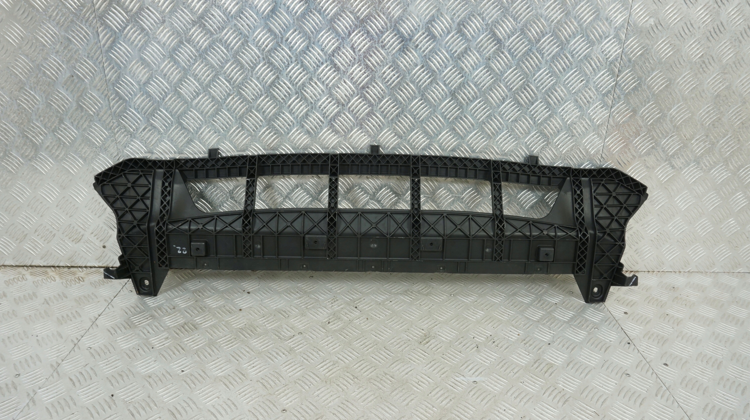 AUDI A3 8P OSŁONA POD ZDERZAK PRZÓD 8P0807233F