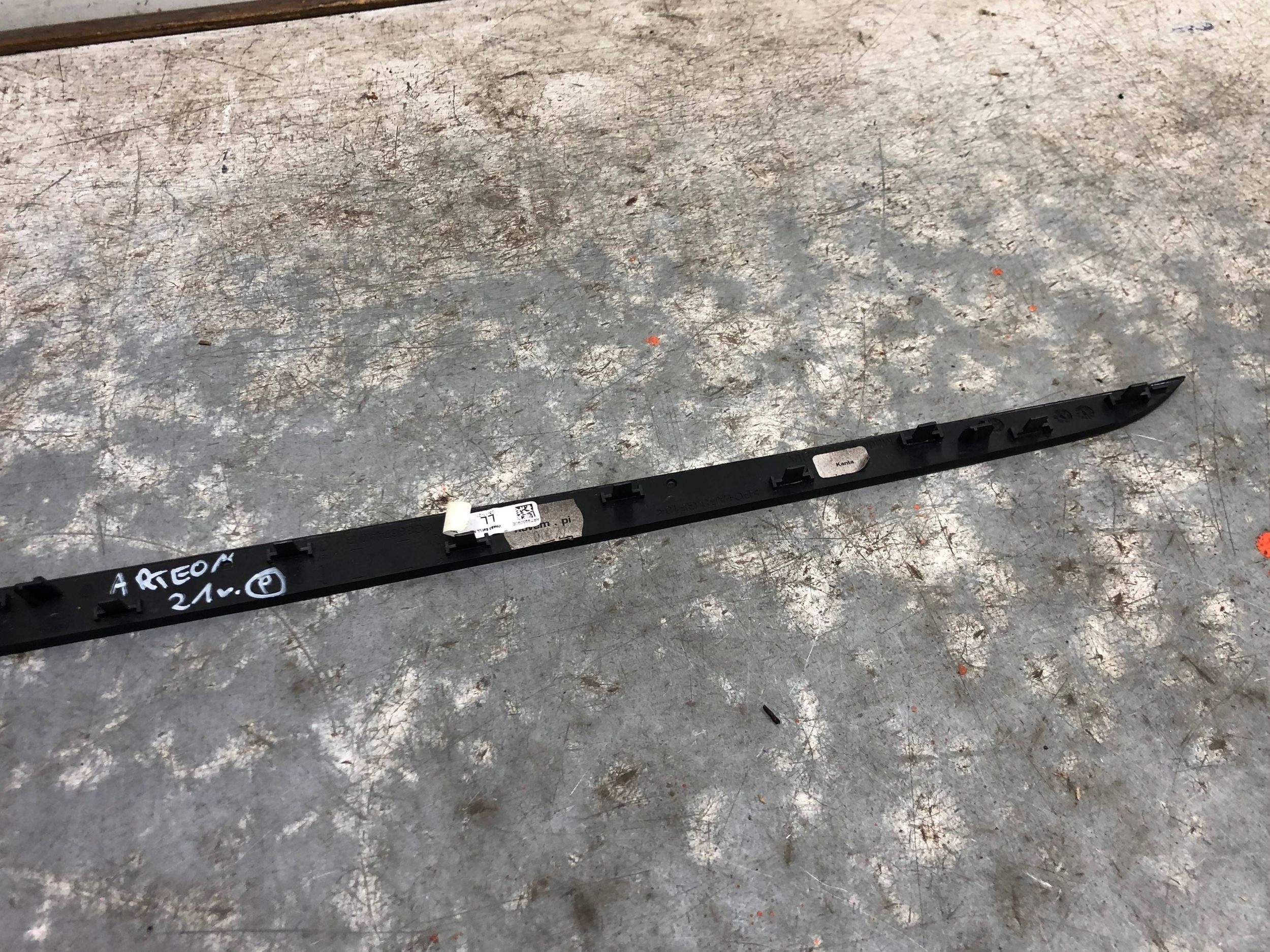 Moulage DEKOR Console VW ARTEON 3G8867440B