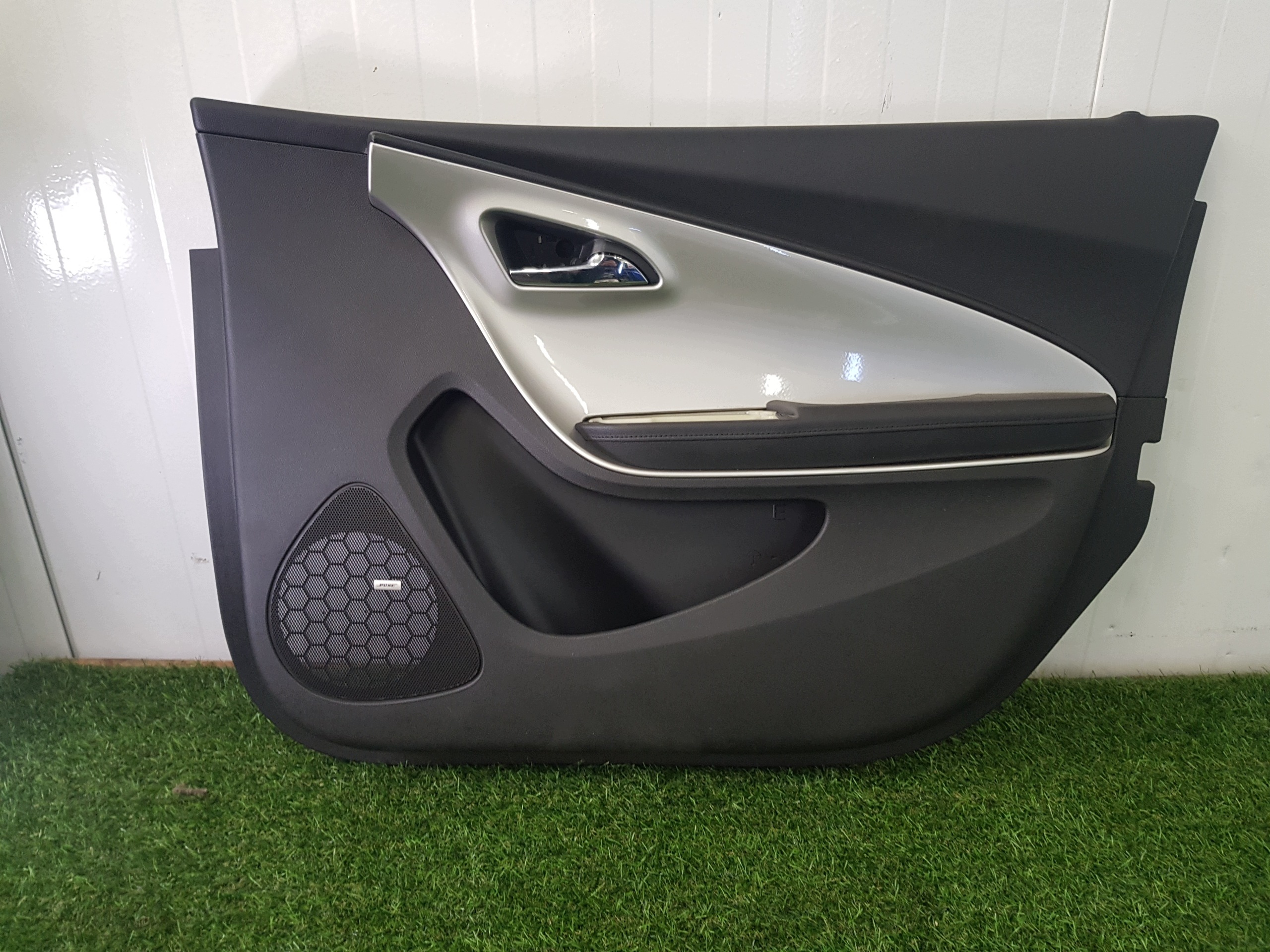 side door right front OPEL AMPERA 1 22792135