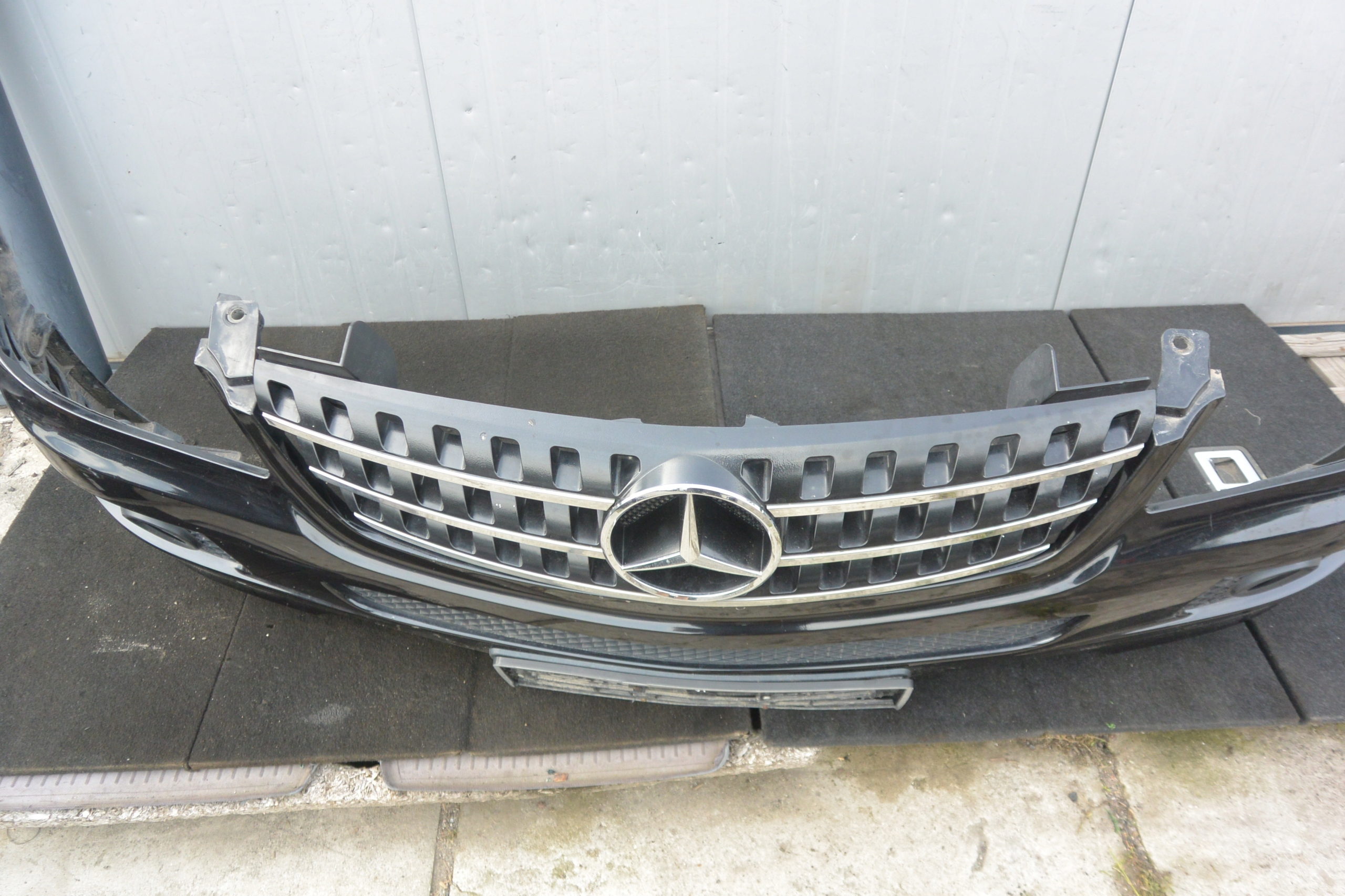 MERCEDES ML W164 bumper grill front 05-09 197 KPL PDC H7