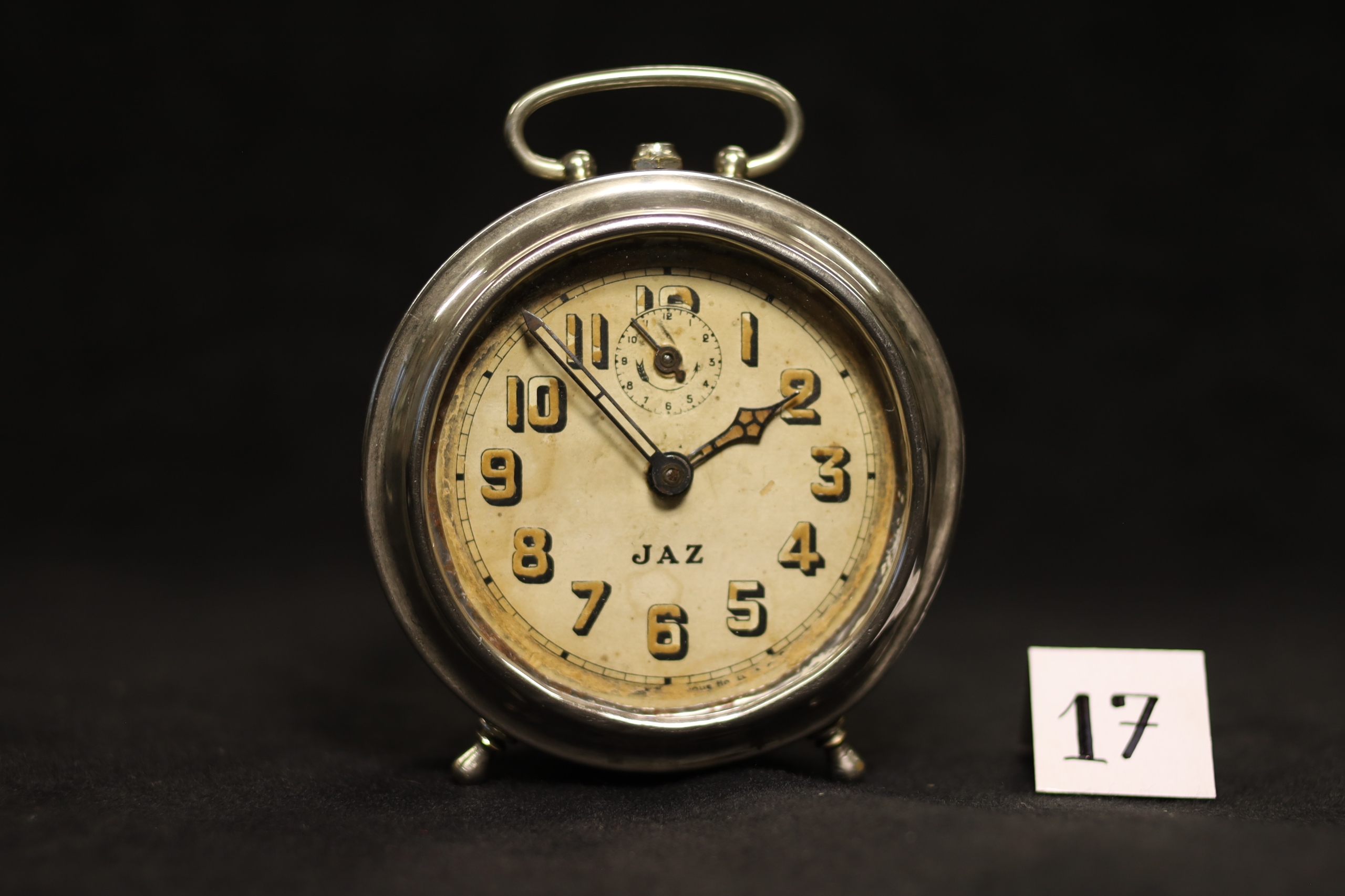 Stary budzik mechaniczny antyk