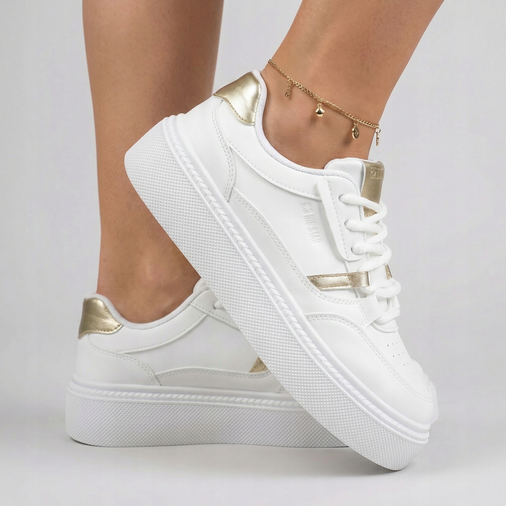 Buty sportowe damskie Big Star Sneakersy modne SS274359 białe 37