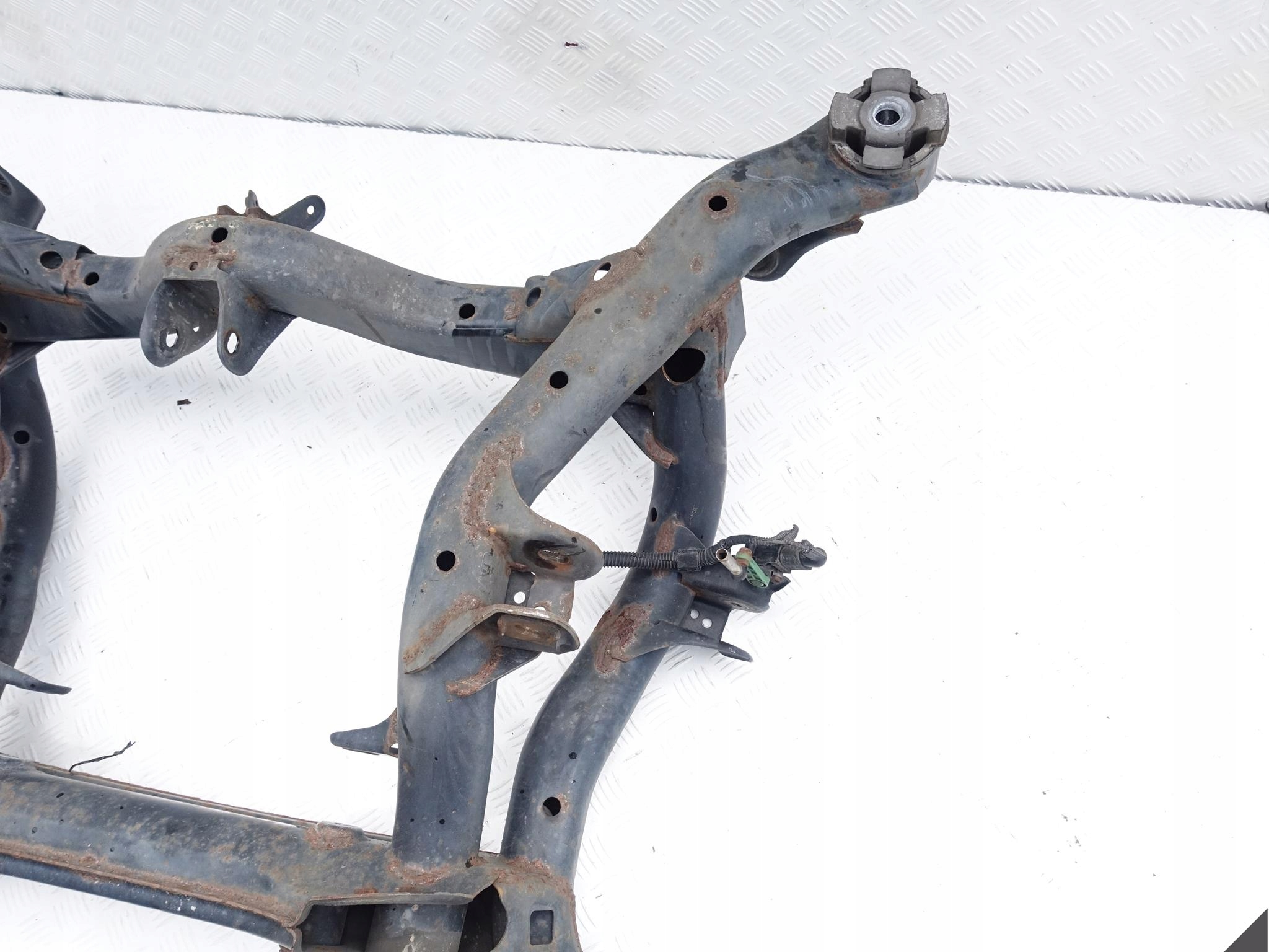 PORSCHE CAYENNE 7P 10- subframe axle beam axle beam rear part