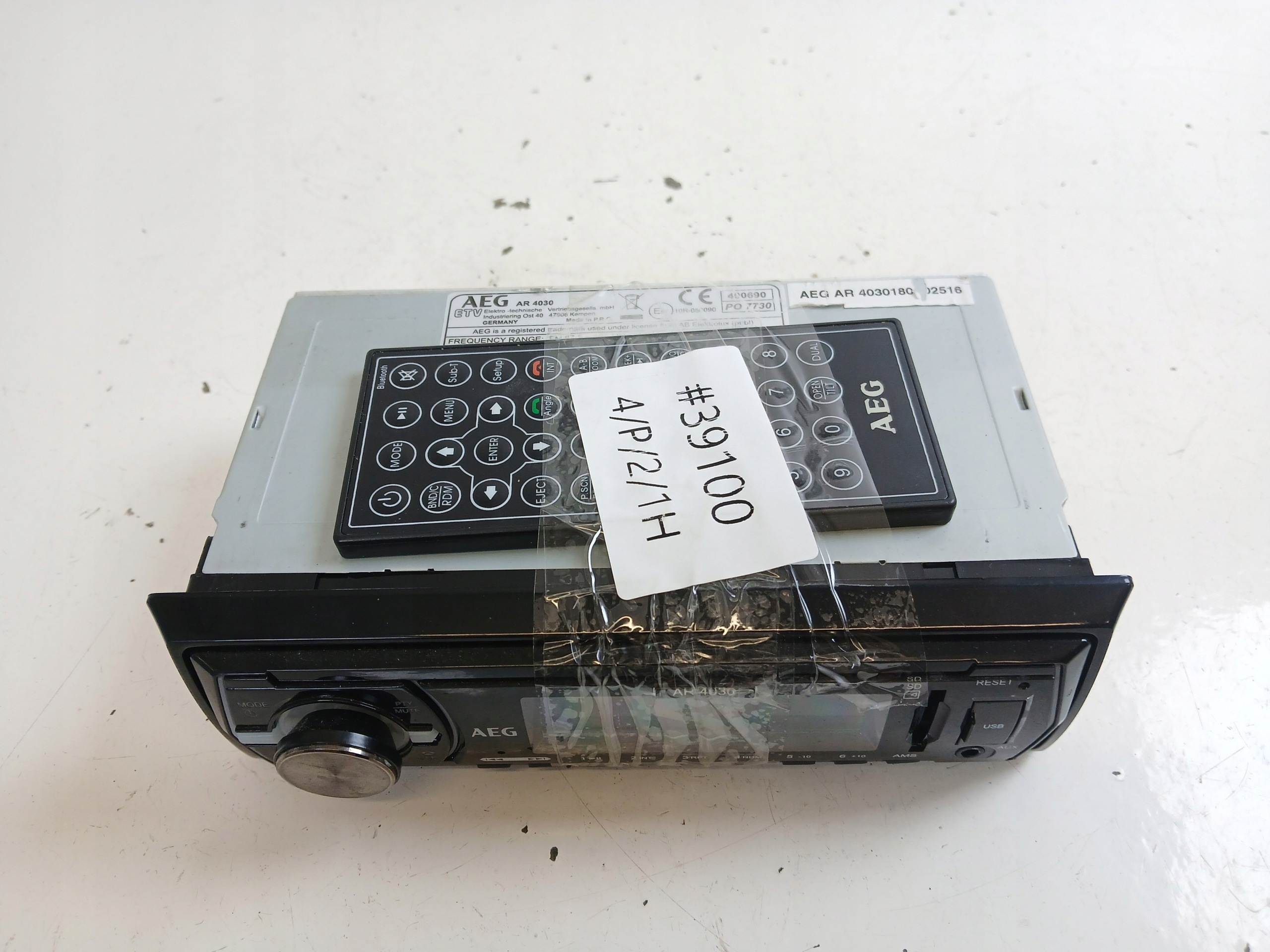 AEG AR4030 RADIO SAMOCHODOWE CD USB AUX PILOT