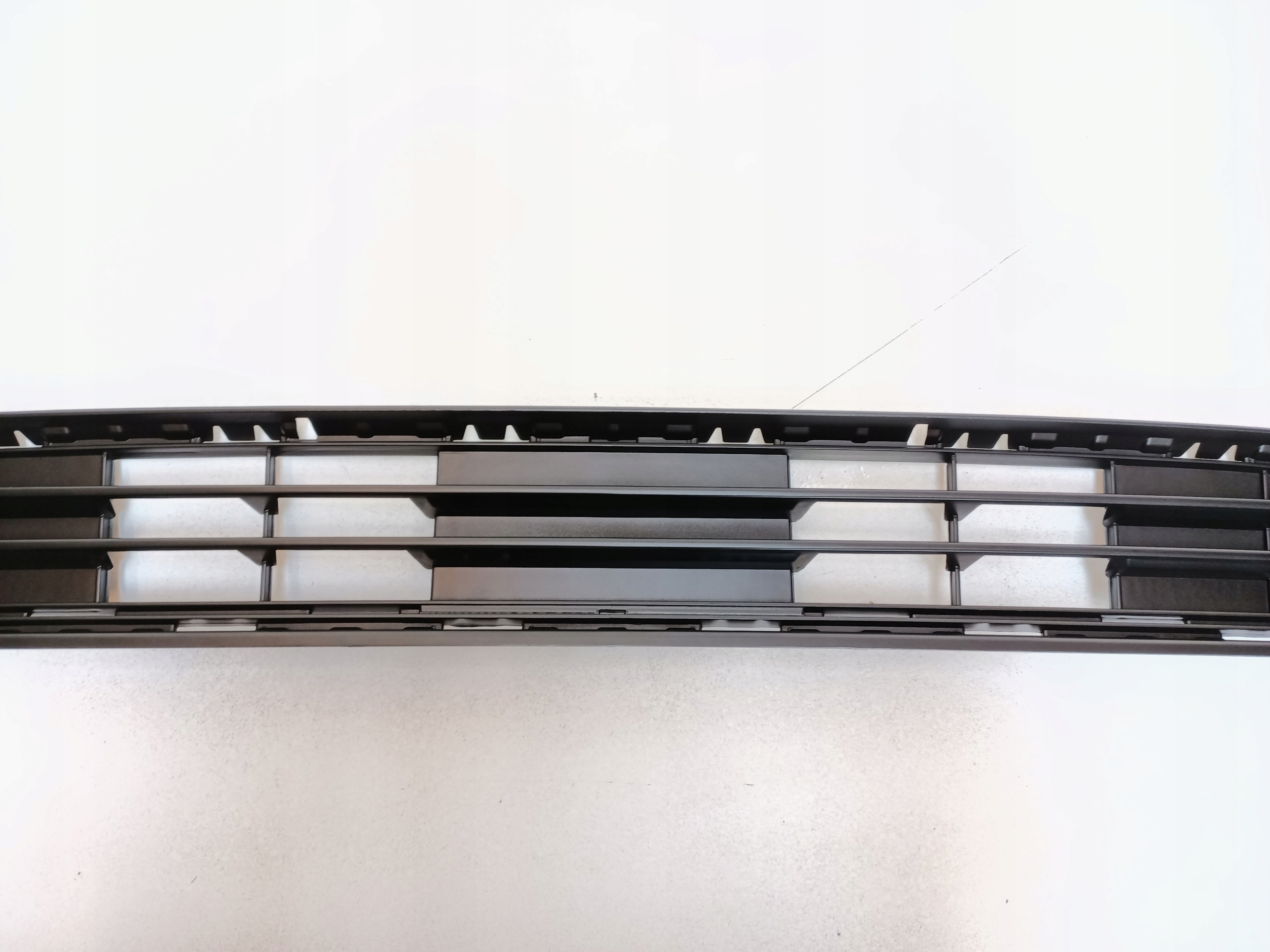 NOWA KRATKA SRODKOWA ATRAPA BMW X3 F25 51117338491 Installation side Front