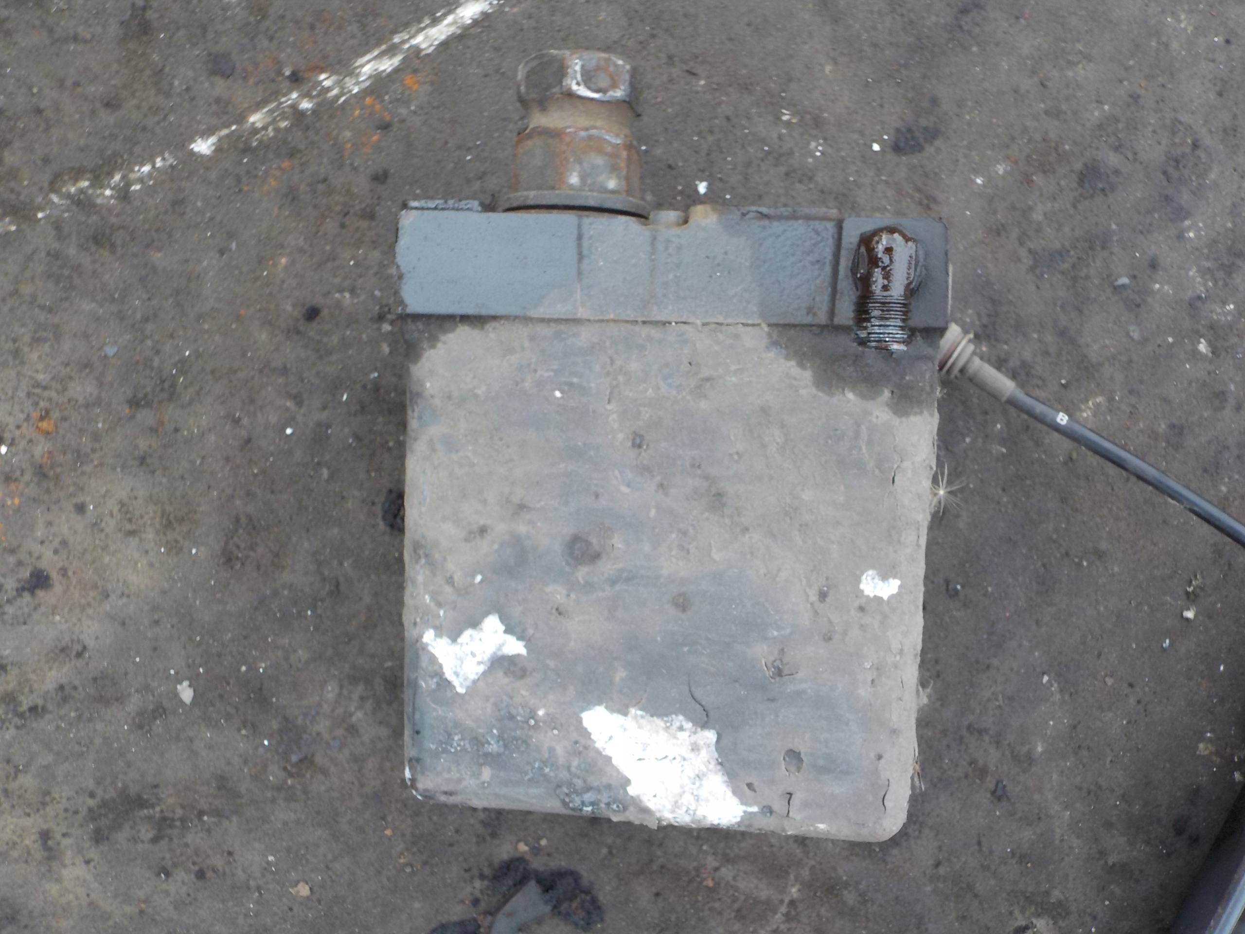 ACTROS MP4 ПІДЙОМНИЙ НАСОС КАБІНИ