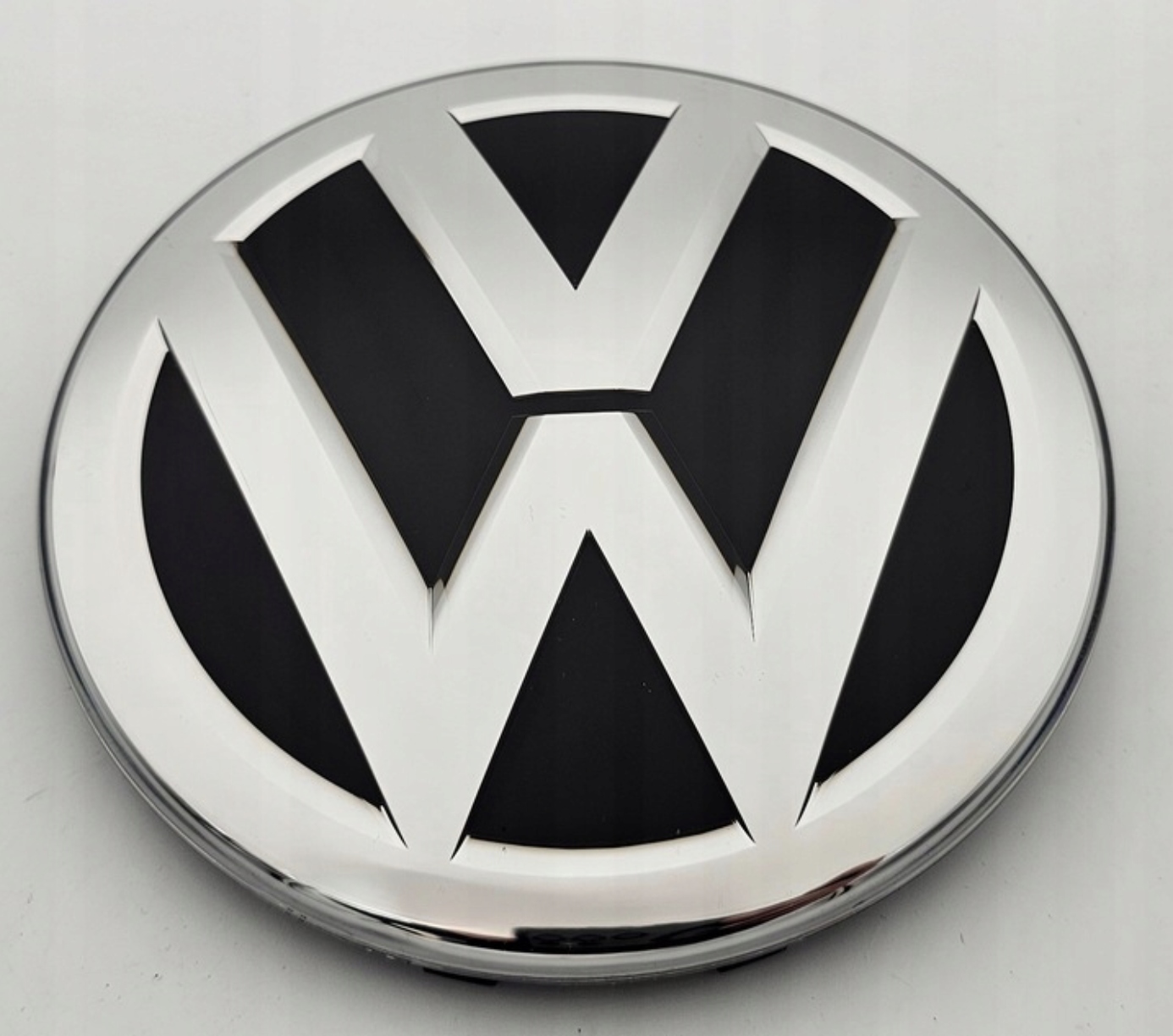 Emblém Znak Vw Pod Radar 3G0853601A Originál Passat Touran