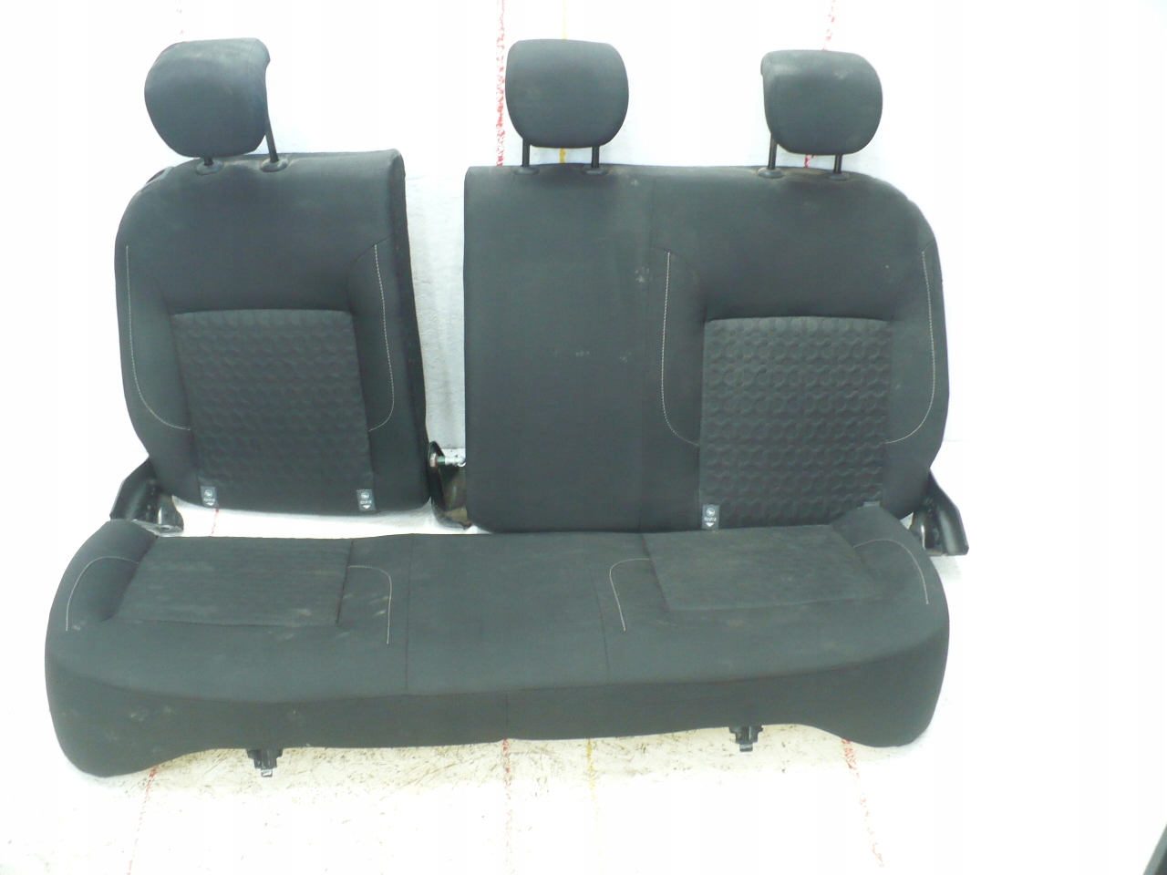 диван зад Dacia LOGAN II 2016