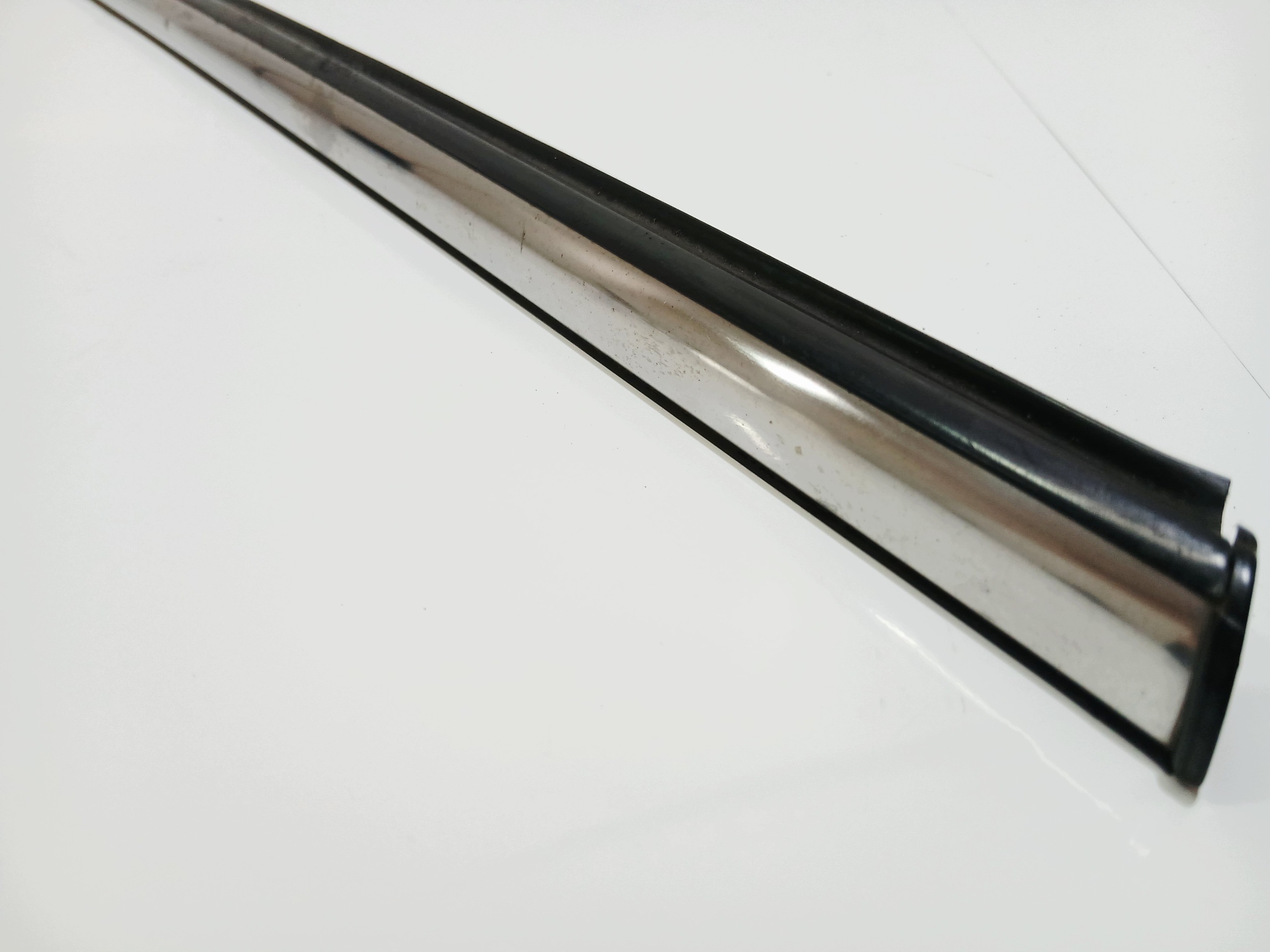 moulding left front MINI R56 CHROM (0006148)