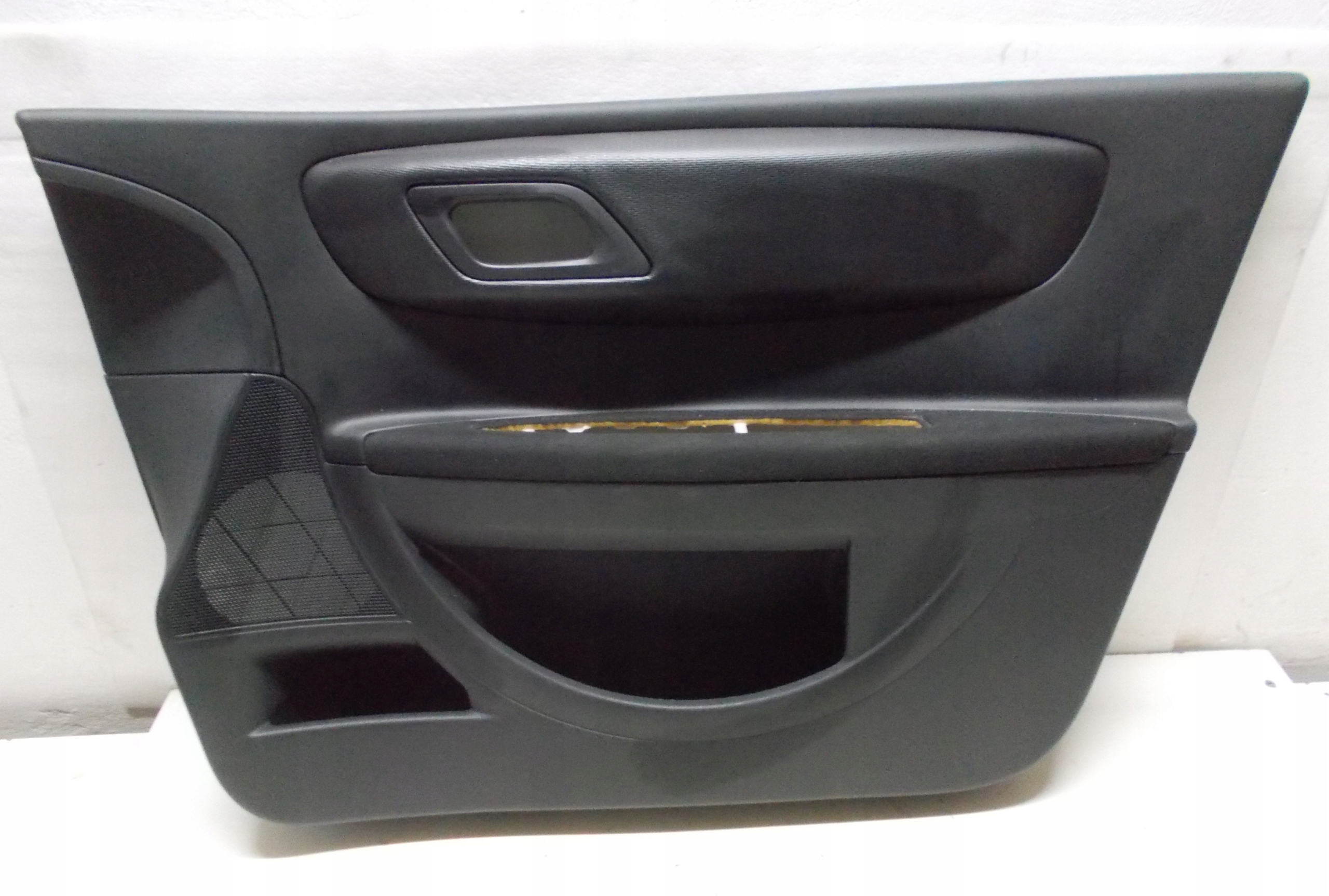 CITROEN C4 1.6 B 08R side upholstery right front 5D