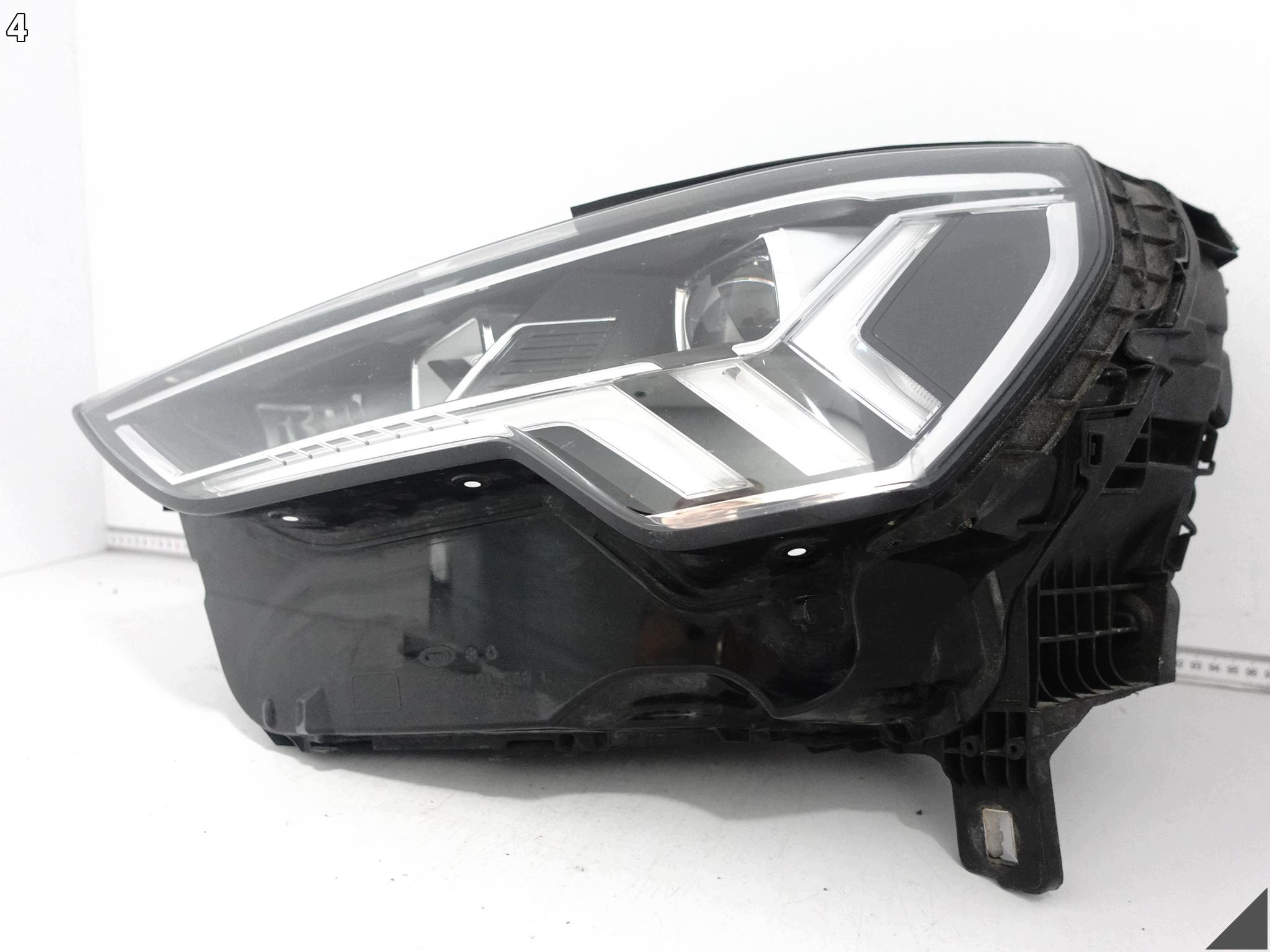 AUDI Q3 II (2 GENERACJA) F3 83A 18-25 light FULL LED left front EU *033*