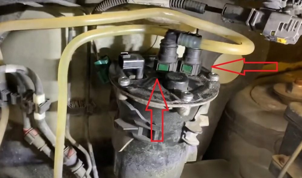 WTYCZKA SZYBKOZŁĄCZKA OBUDOWY FILTRA PALIWA RENAULT DACIA OPEL MASTER III Typ silnika Diesel