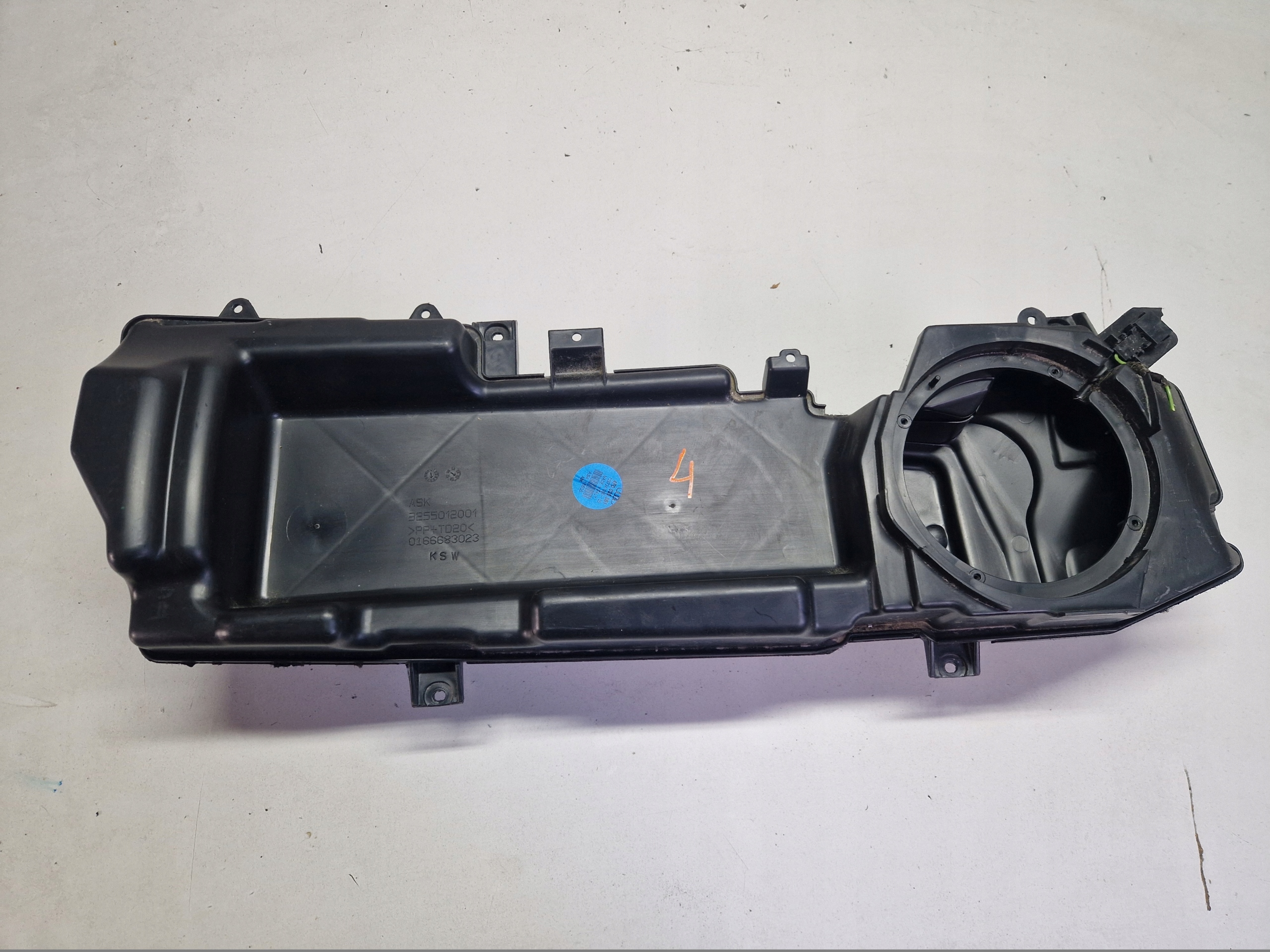 AUDI A6 C6 A6C6 Obal repráku ľavý predok 4F0035381