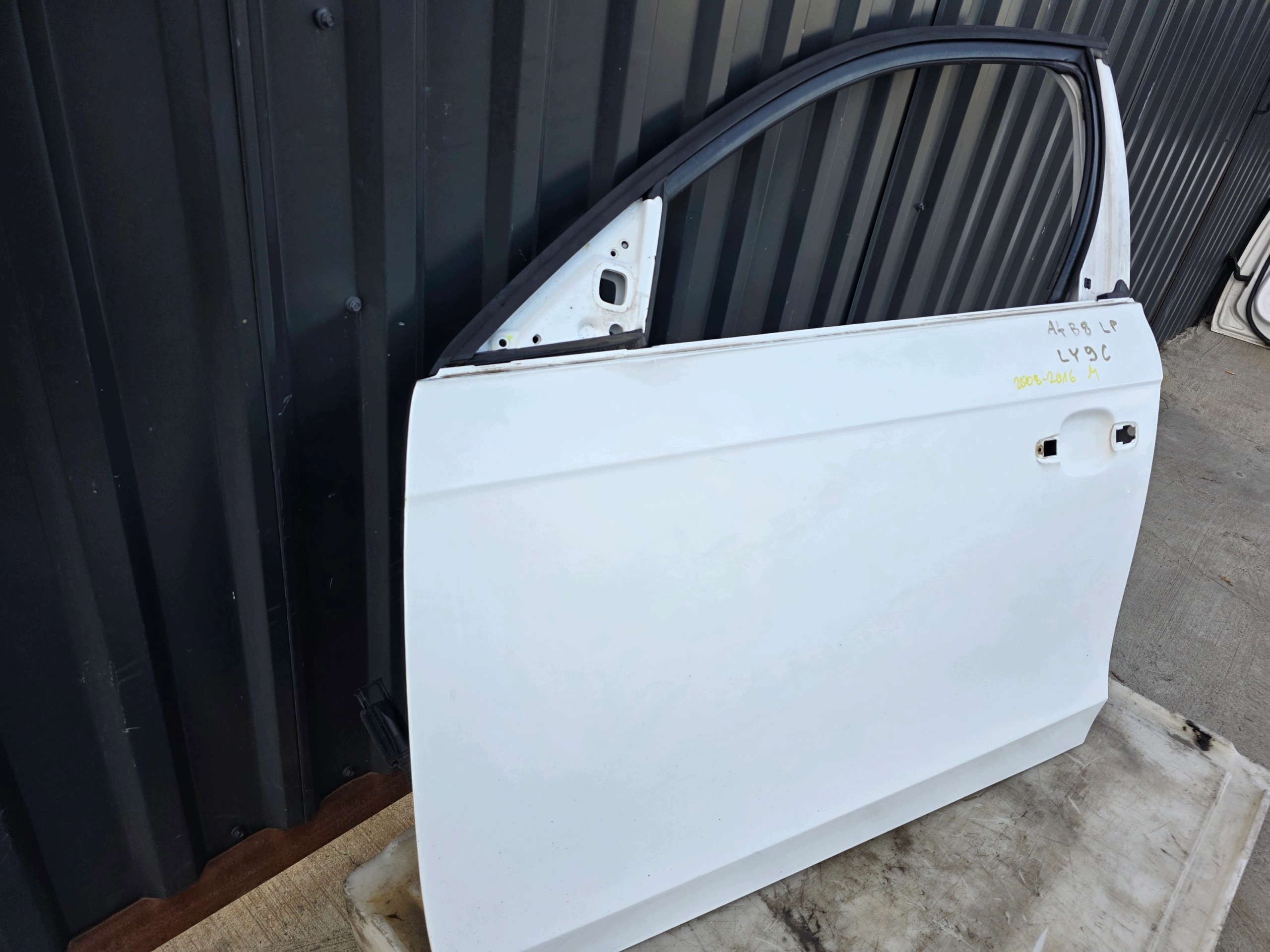 door left front AUDI A4 B8 LY9C sedan AVANT KOMBI 2008-2016 !!!